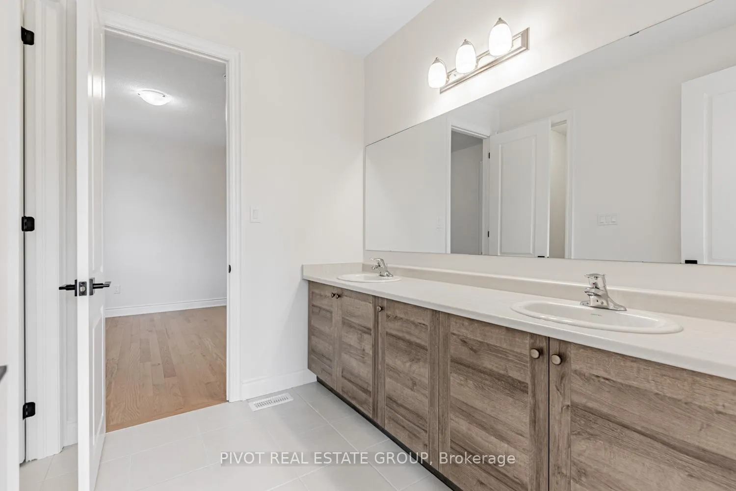 Photo 20 of 61 Tweedhill Avenue, Caledon, Rural Caledon — HOMEH