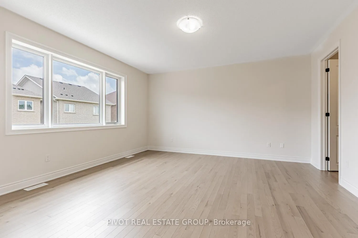Photo 28 of 61 Tweedhill Avenue, Caledon, Rural Caledon — HOMEH