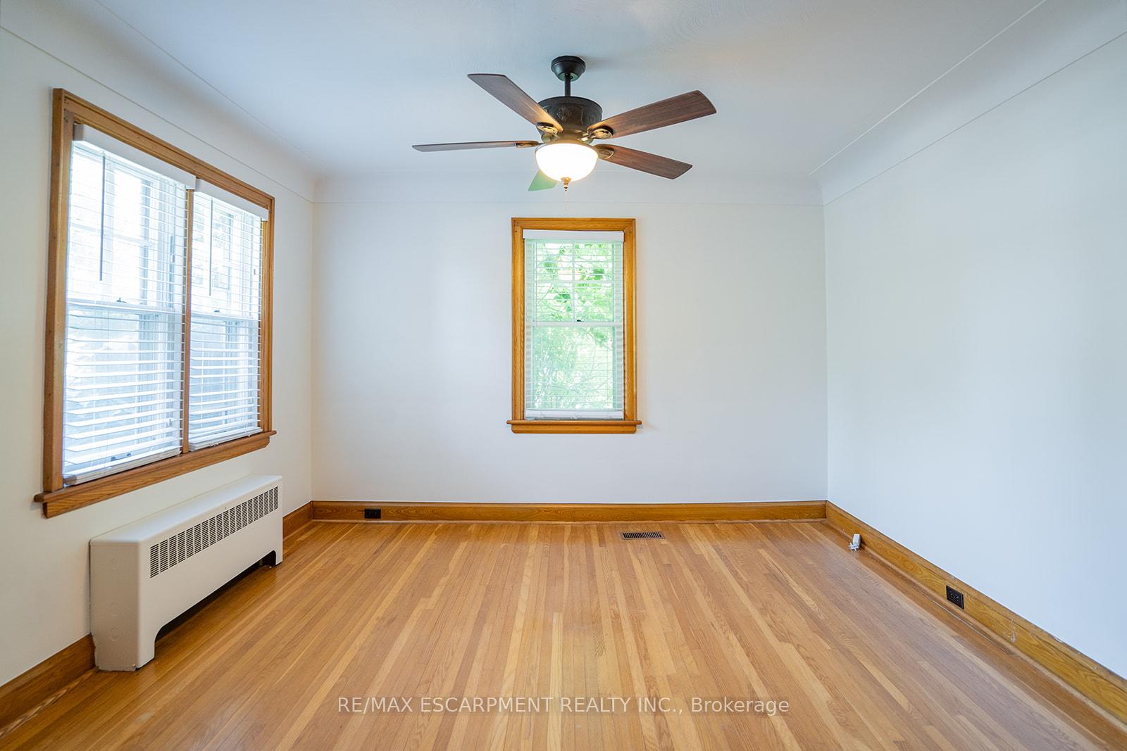Photo 8 of Unit B, 324 King Street, Hamilton, Stoney Creek — HOMEH