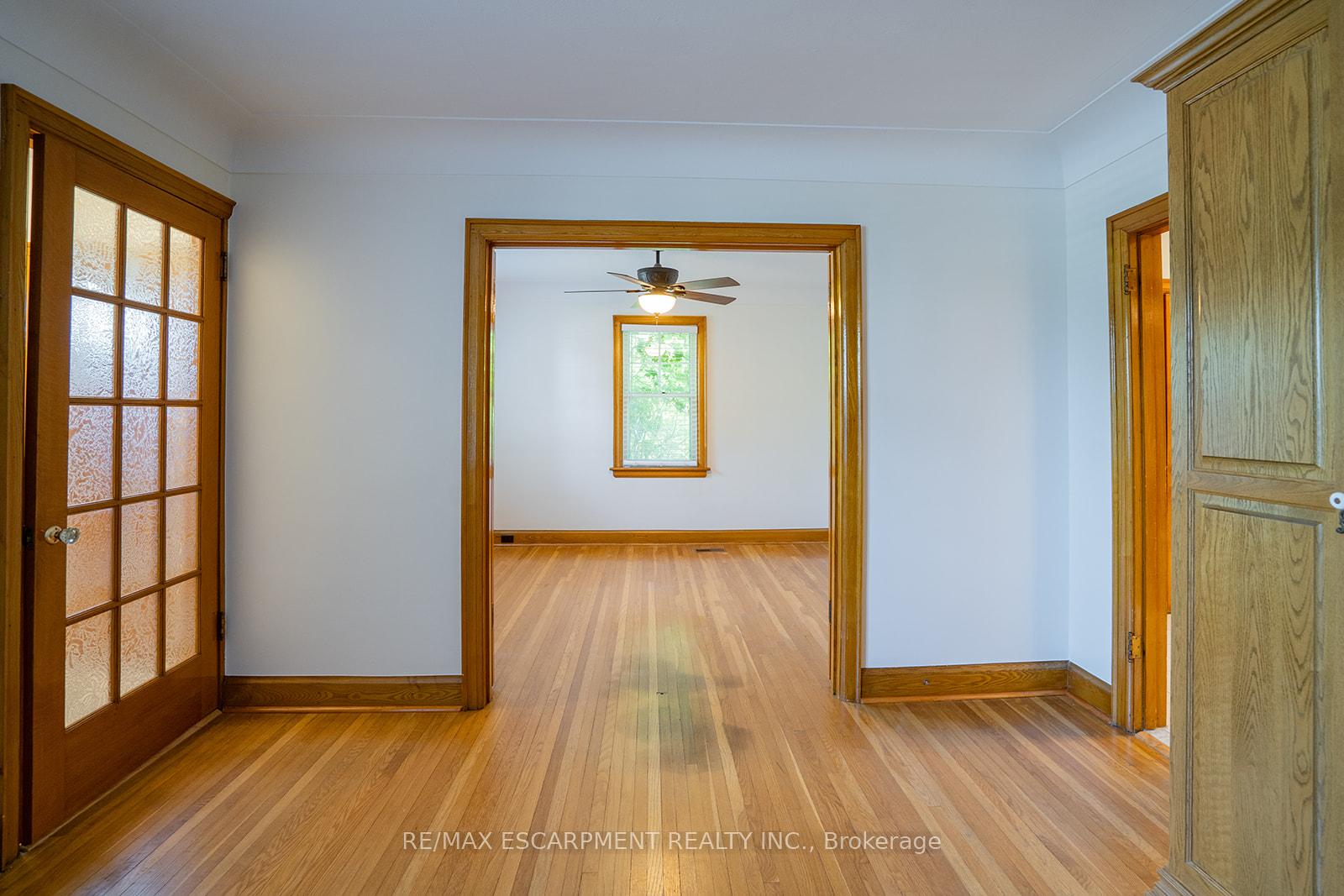 Photo 9 of Unit B, 324 King Street, Hamilton, Stoney Creek — HOMEH