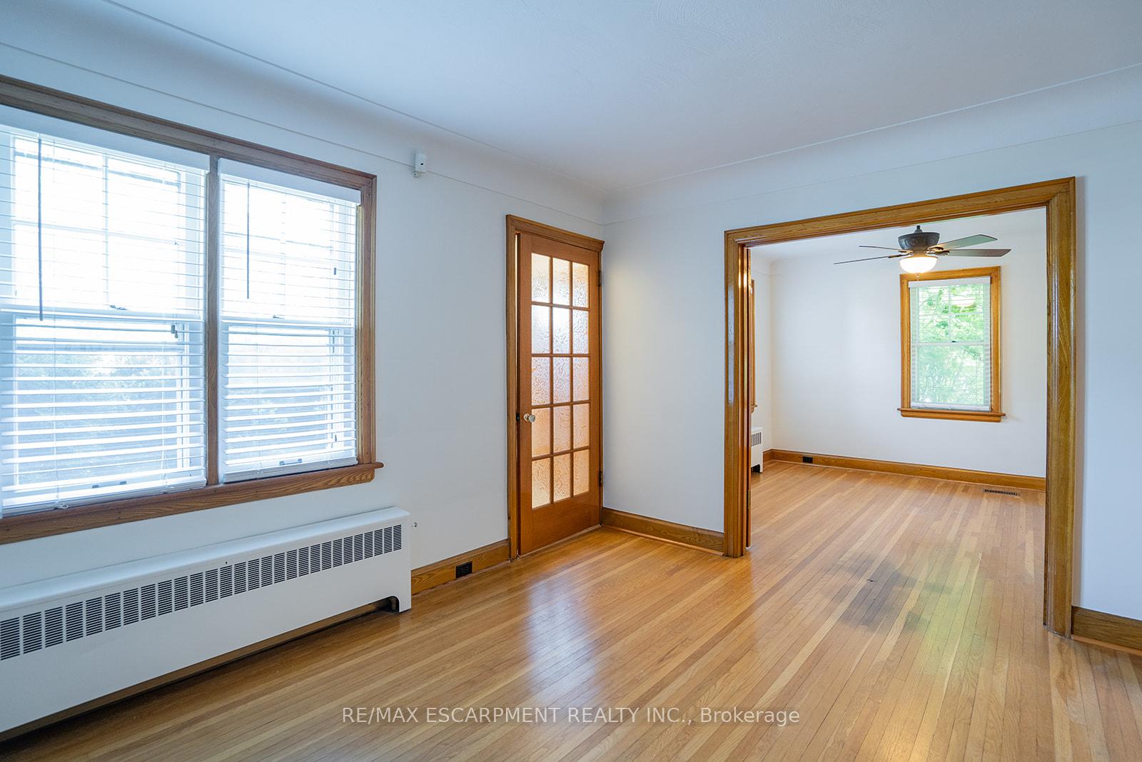 Photo 10 of Unit B, 324 King Street, Hamilton, Stoney Creek — HOMEH