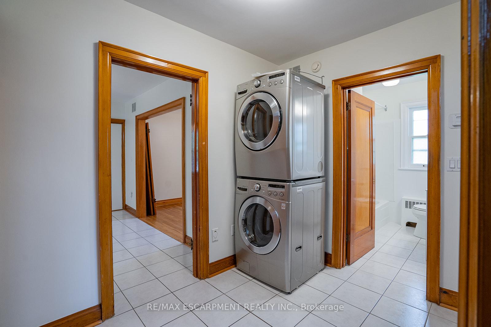 Photo 17 of Unit B, 324 King Street, Hamilton, Stoney Creek — HOMEH
