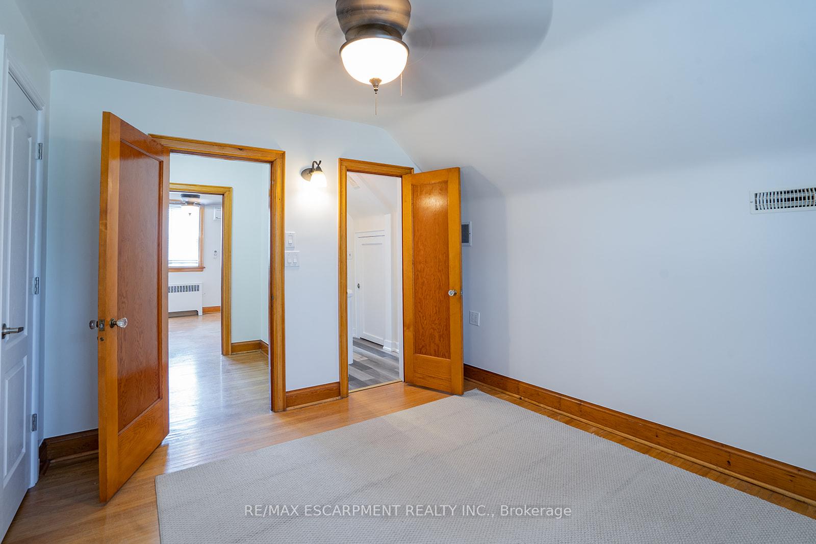 Photo 18 of Unit B, 324 King Street, Hamilton, Stoney Creek — HOMEH