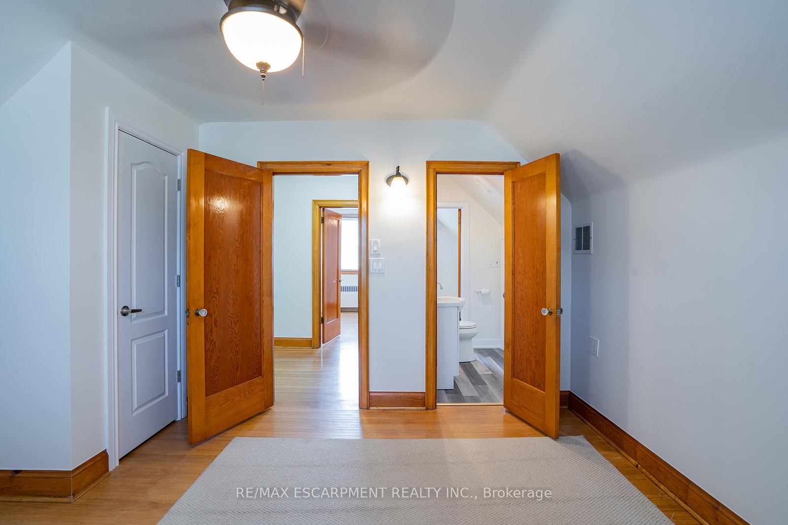 Photo 19 of Unit B, 324 King Street, Hamilton, Stoney Creek — HOMEH