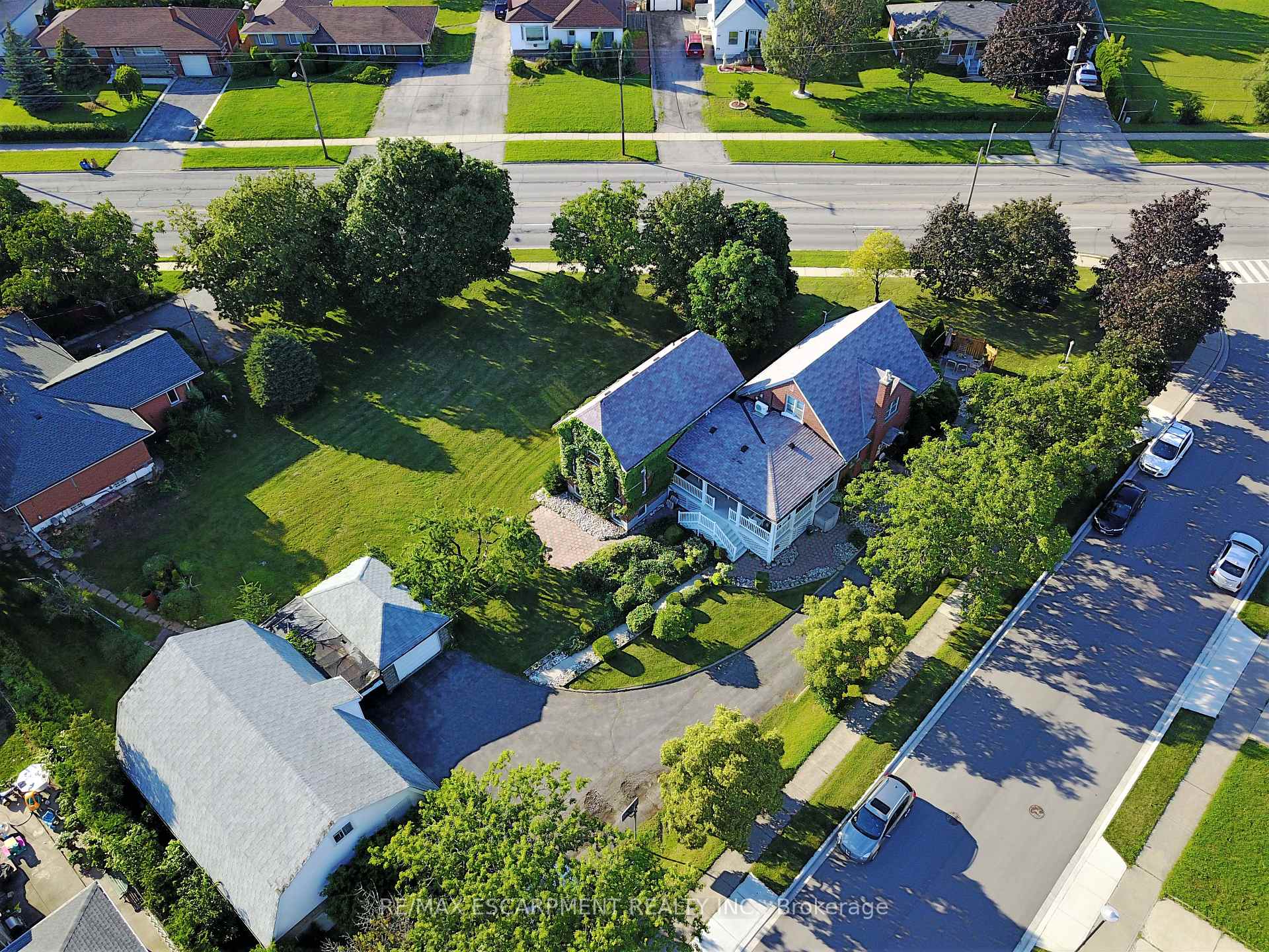 Photo 28 of Unit B, 324 King Street, Hamilton, Stoney Creek — HOMEH