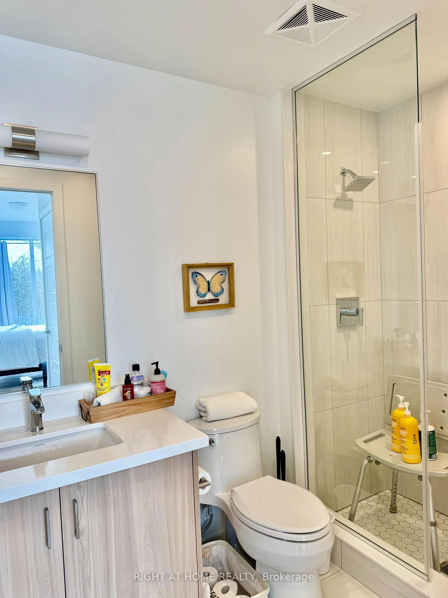 Photo 9 of Unit 501, 333 Sunseeker Avenue, Innisfil, Rural Innisfil — HOMEH