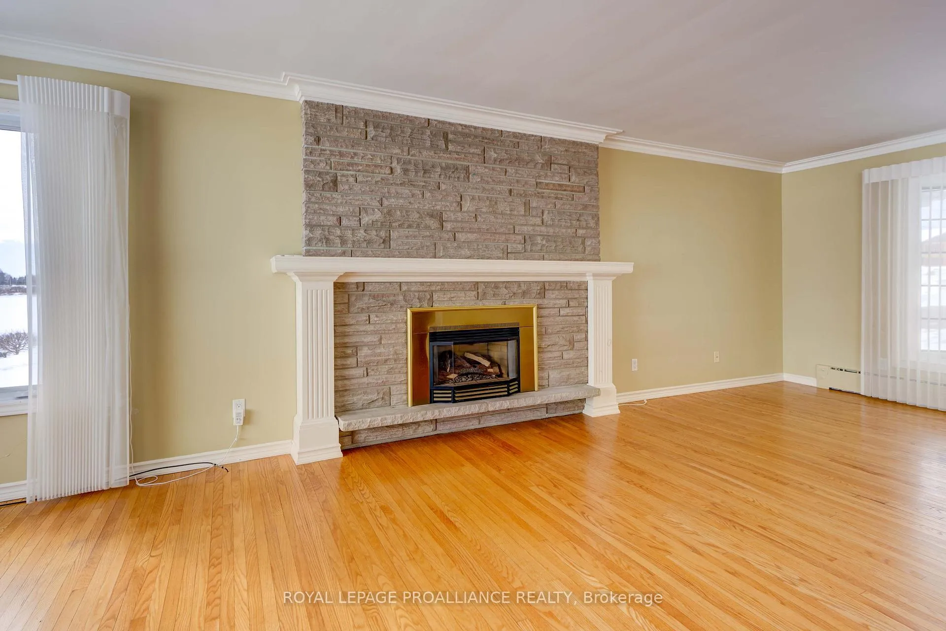 Photo 10 of 1675 County Rd 2 W, Prescott — HOMEH