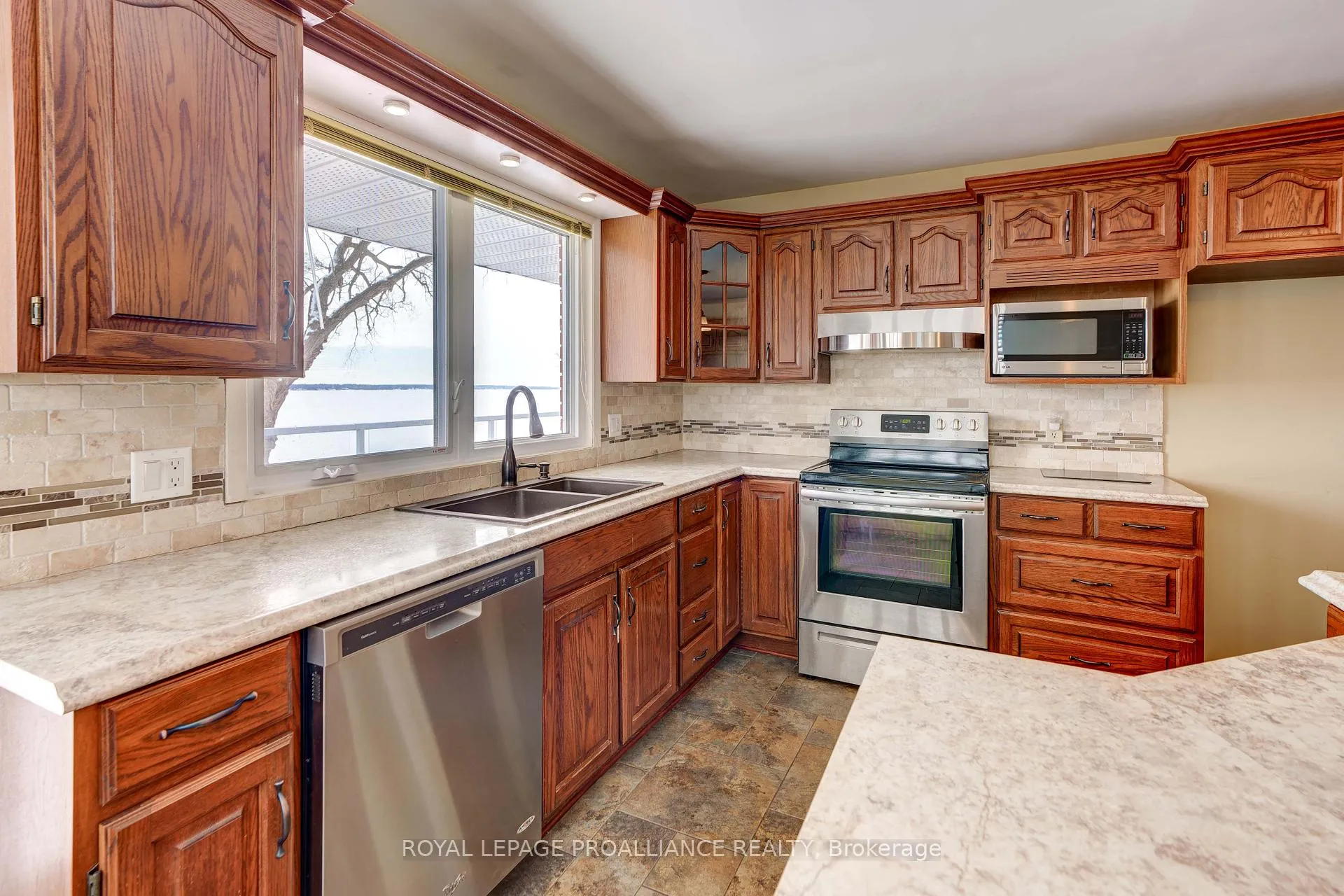 Photo 16 of 1675 County Rd 2 W, Prescott — HOMEH