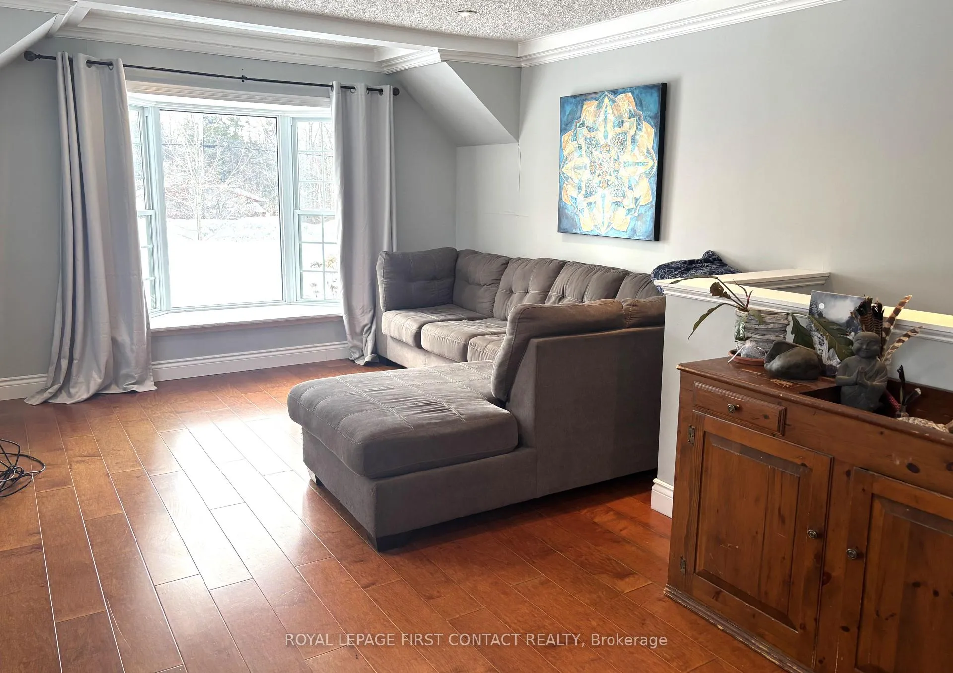 Photo 3 of 20 Belmont Crescent, Springwater, Midhurst — HOMEH