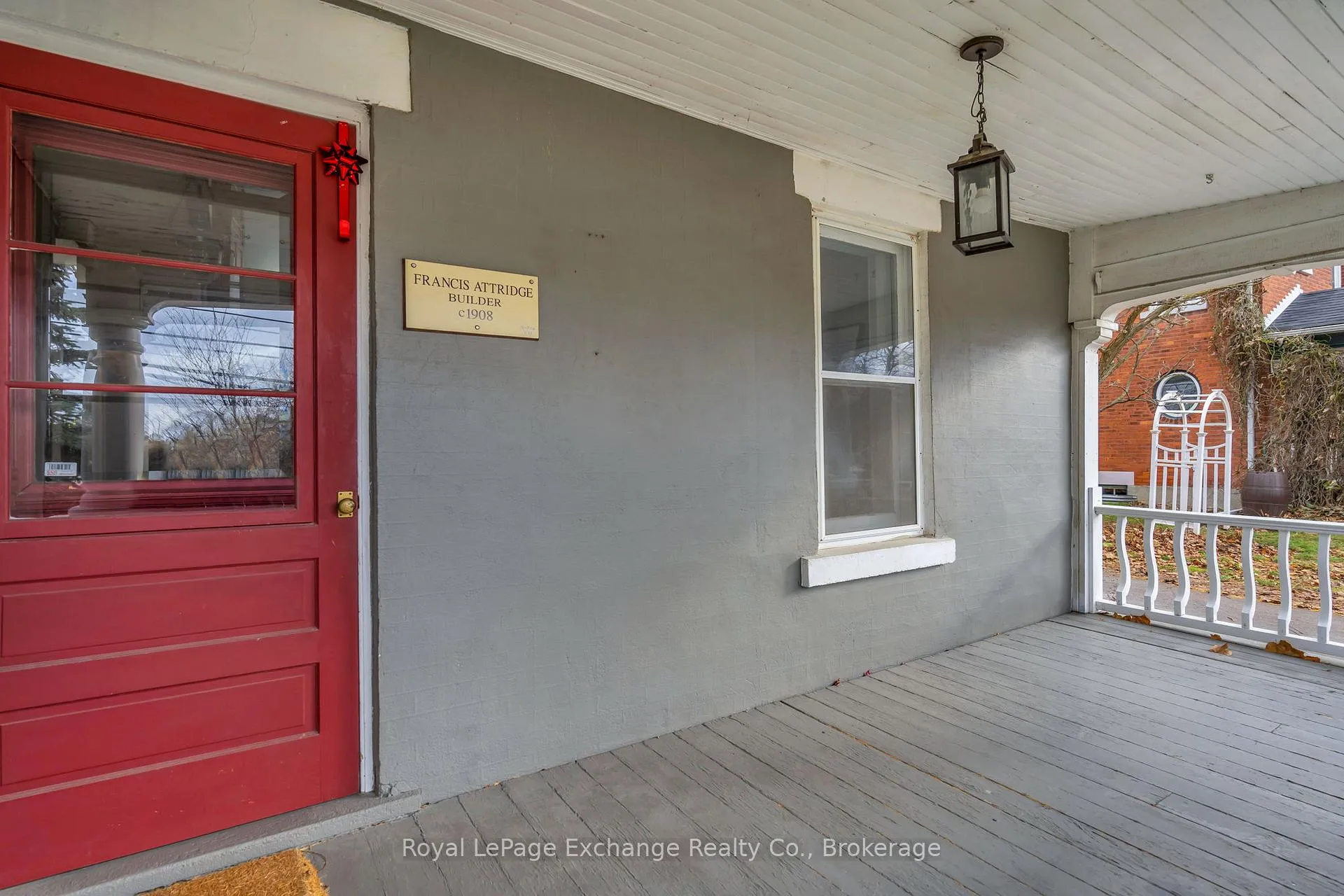 Photo 7 of 412 Main Street, King, Schomberg — HOMEH