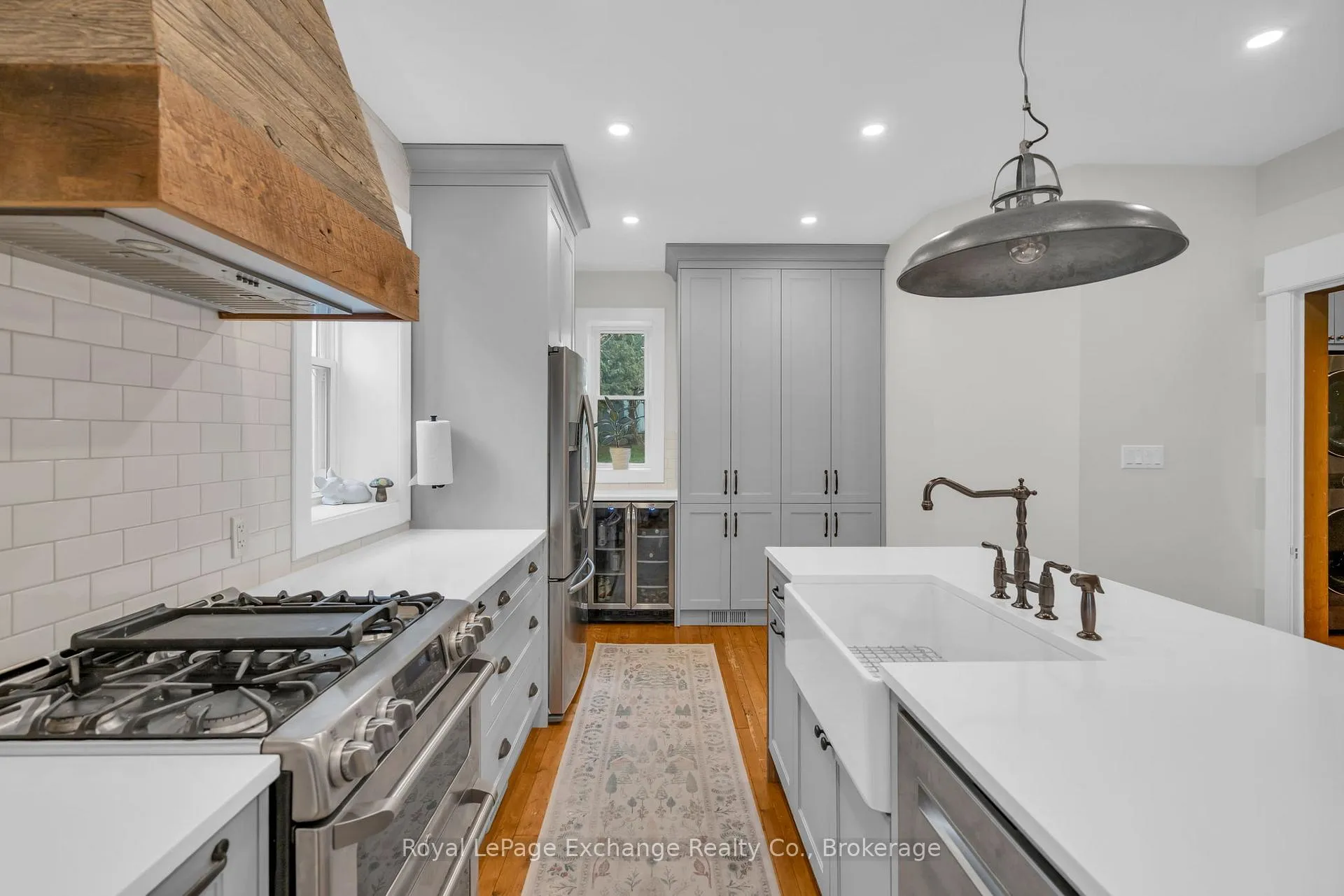 Photo 16 of 412 Main Street, King, Schomberg — HOMEH