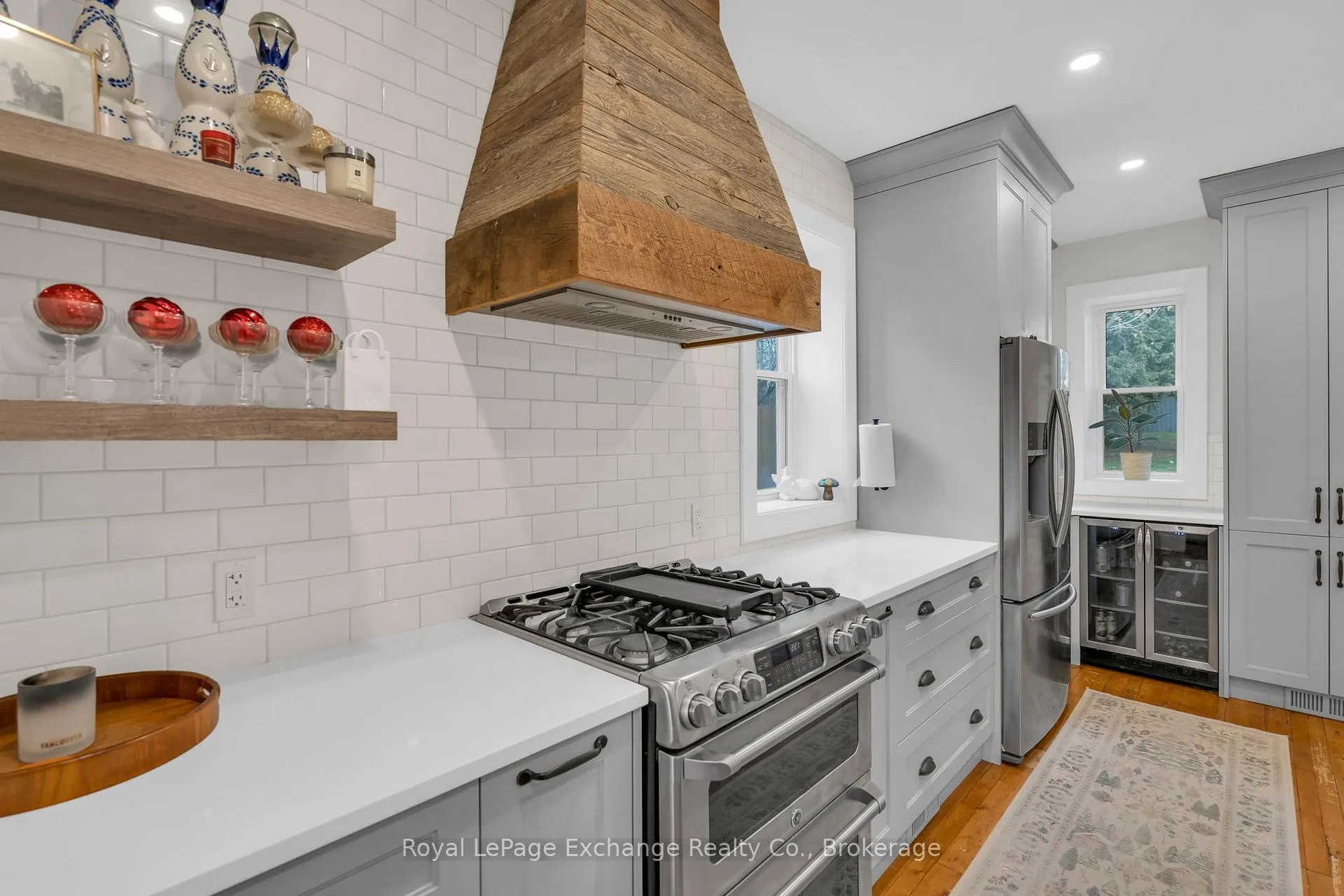 Photo 22 of 412 Main Street, King, Schomberg — HOMEH