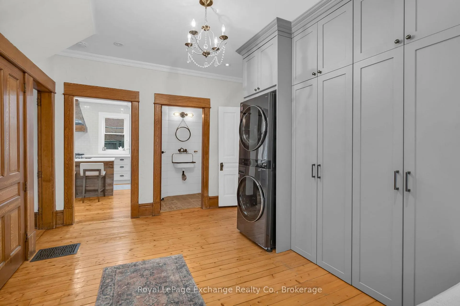 Photo 24 of 412 Main Street, King, Schomberg — HOMEH