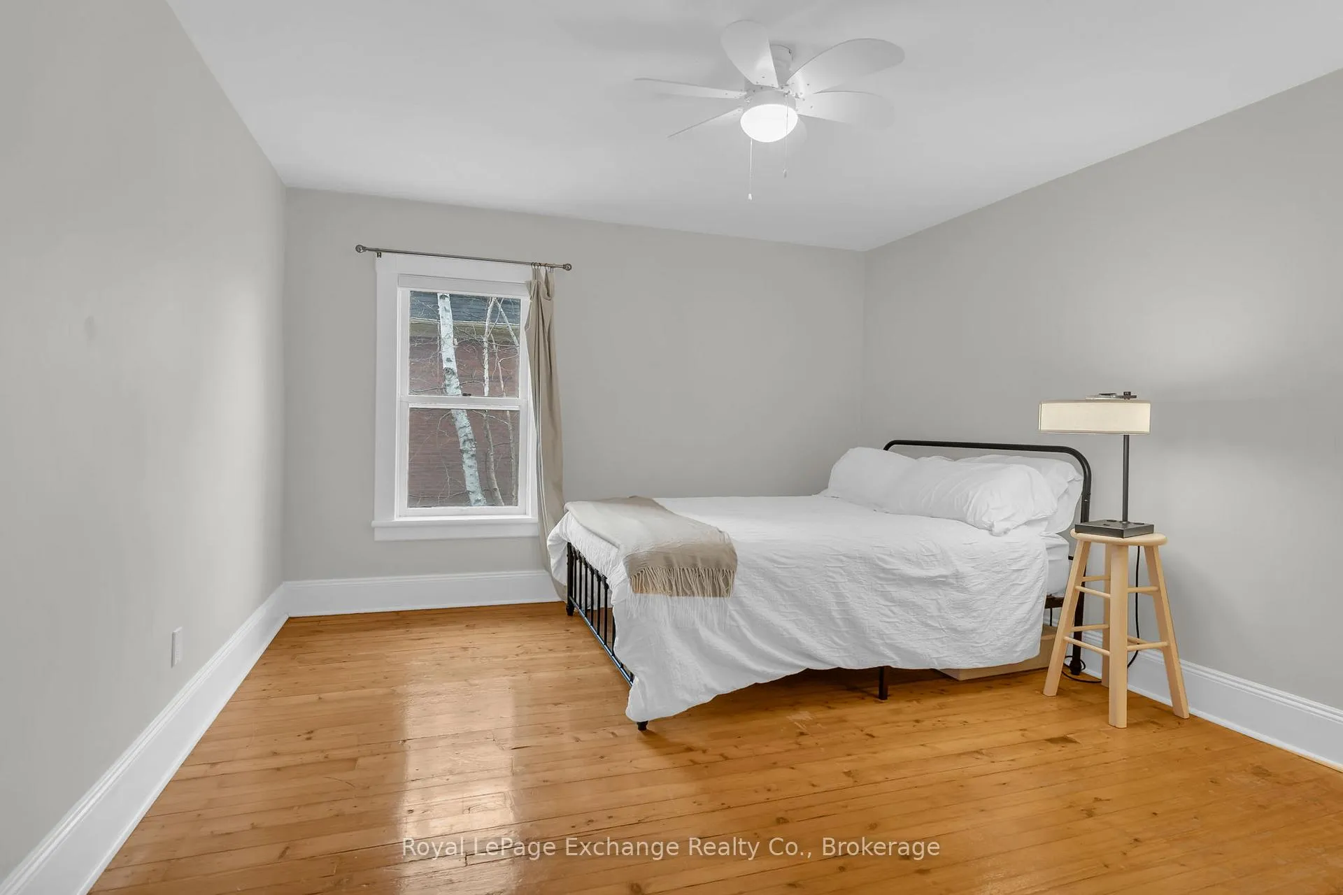 Photo 34 of 412 Main Street, King, Schomberg — HOMEH