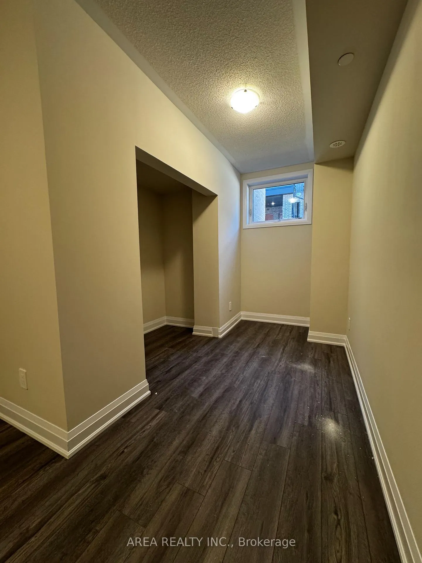 Photo 9 of Unit 824, 1593 Rose Way, Milton, Cobban — HOMEH