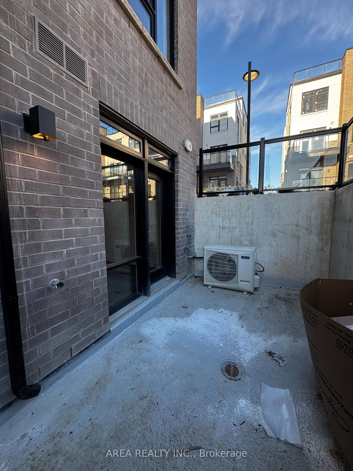 Photo 11 of Unit 824, 1593 Rose Way, Milton, Cobban — HOMEH