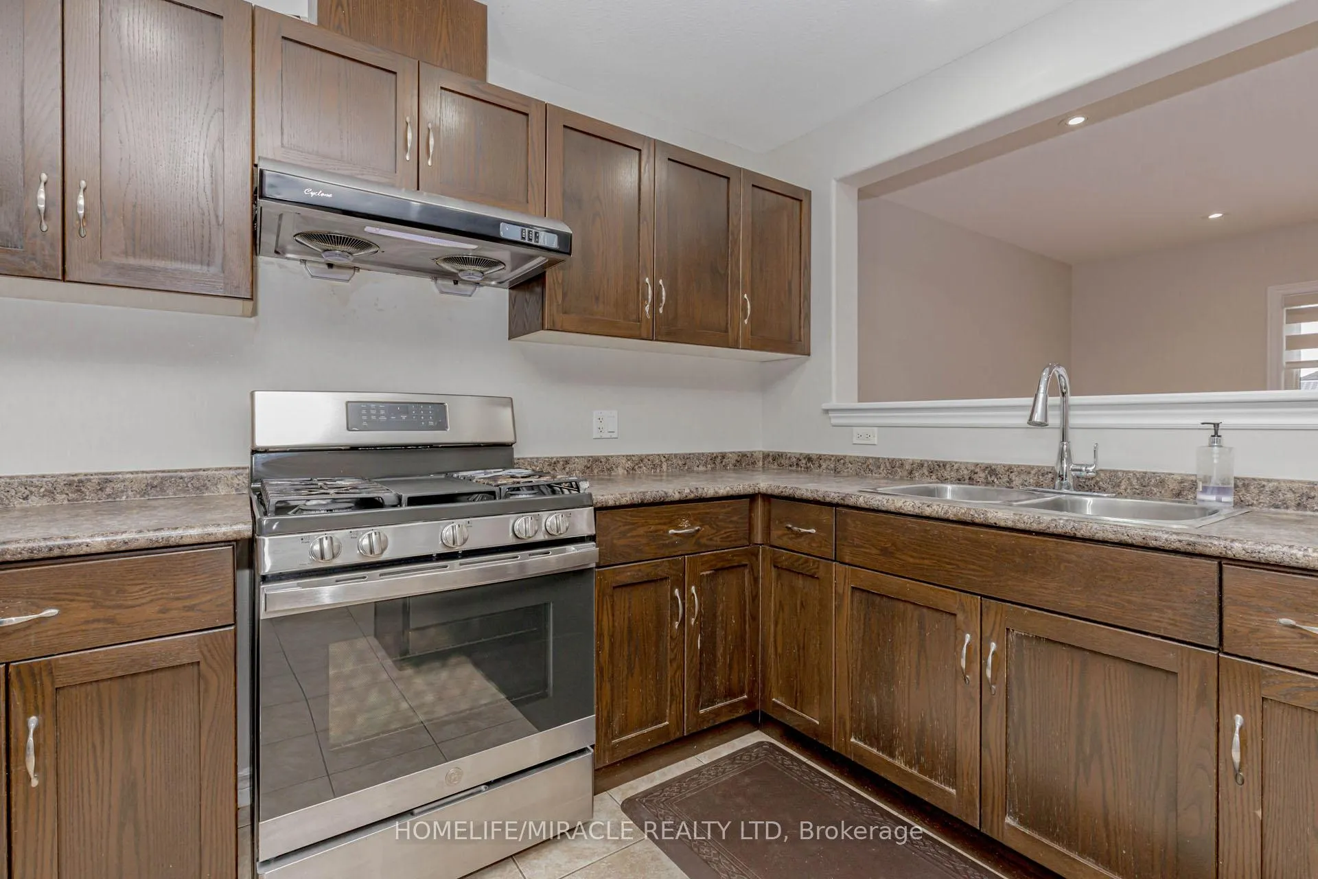 Photo 13 of 21 Dougall Street, Guelph, Grange Road — HOMEH