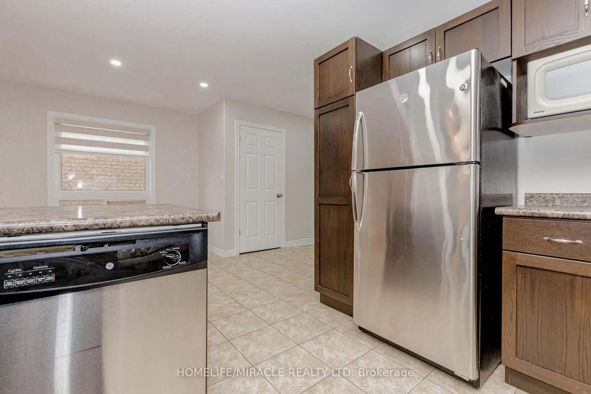 Photo 15 of 21 Dougall Street, Guelph, Grange Road — HOMEH