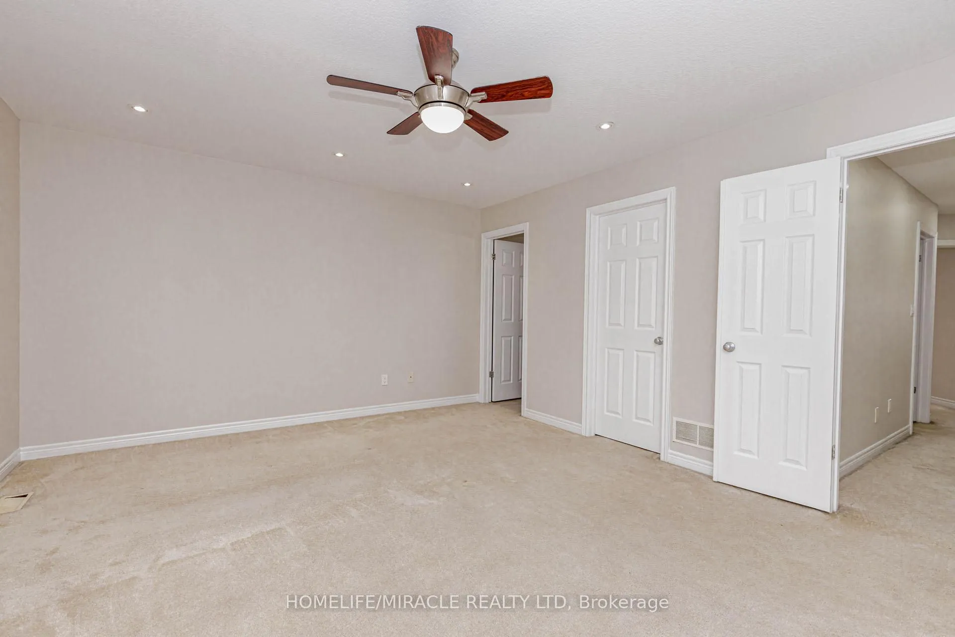 Photo 24 of 21 Dougall Street, Guelph, Grange Road — HOMEH