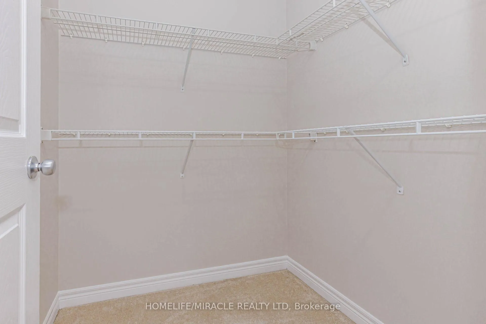 Photo 25 of 21 Dougall Street, Guelph, Grange Road — HOMEH