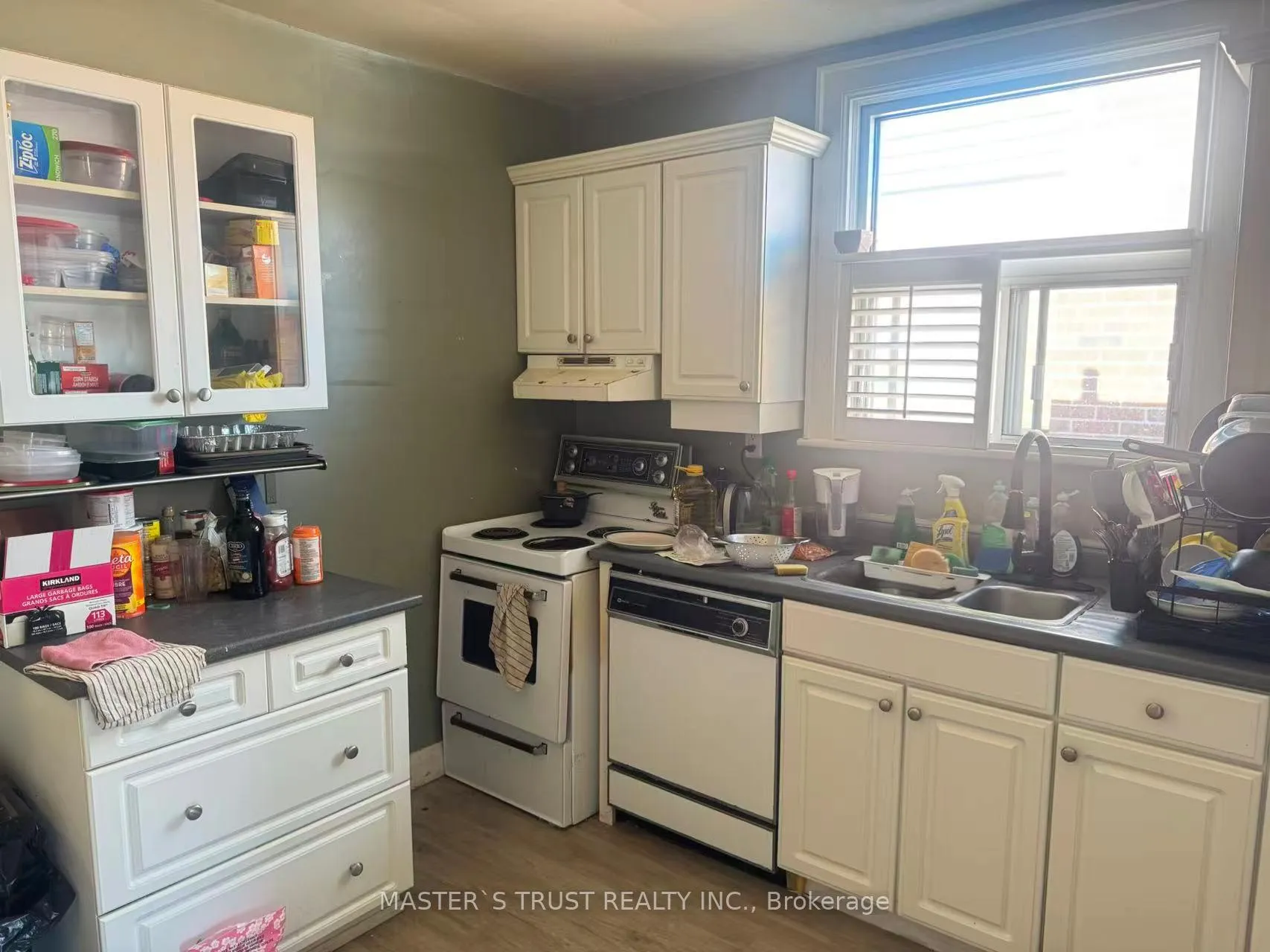 Photo 12 of 35 Kipling Road, Hamilton, Westdale — HOMEH
