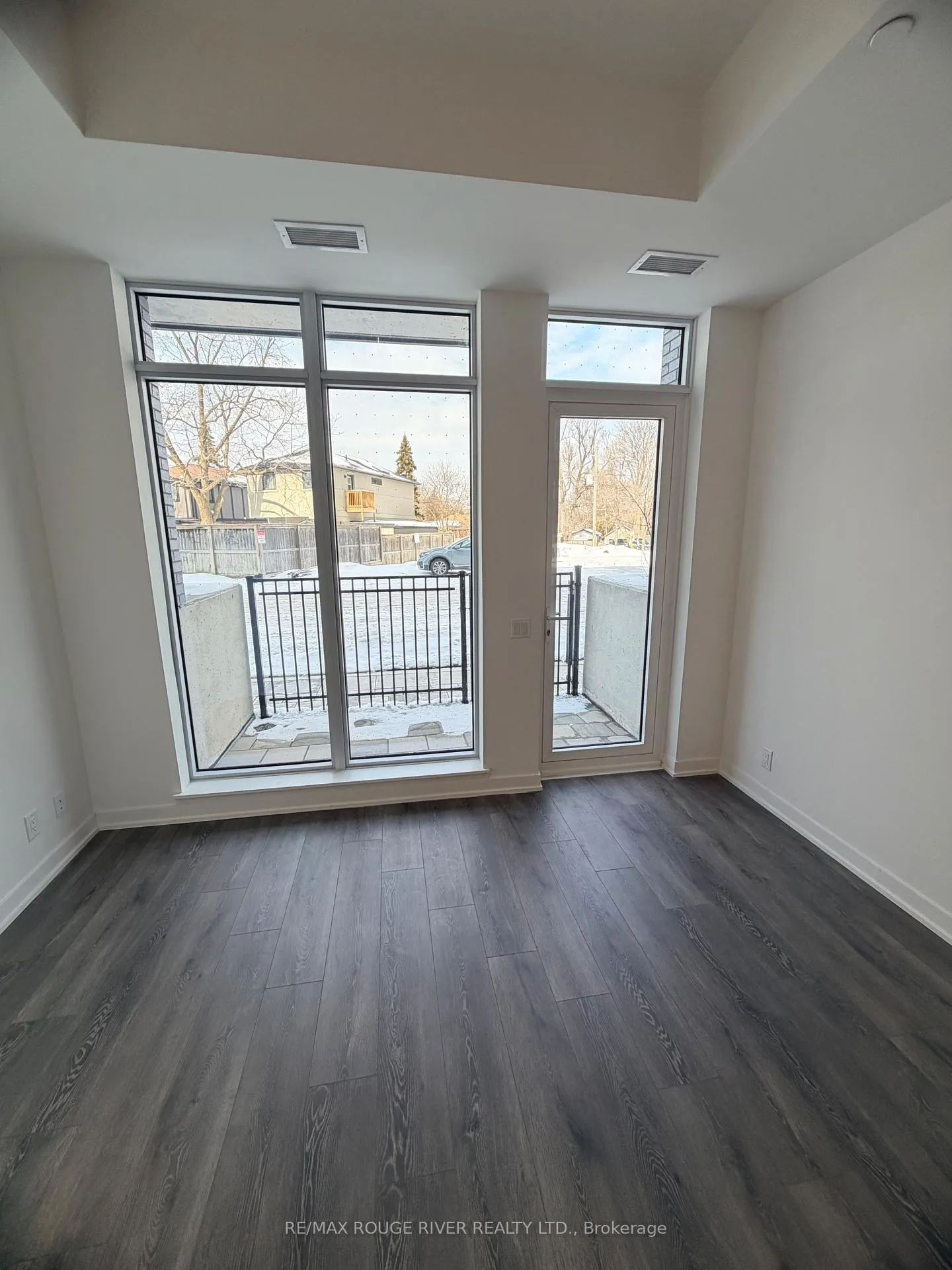 Photo 19 of 2 Manderlay Drive, Scarborough, Birchcliffe-Cliffside — HOMEH