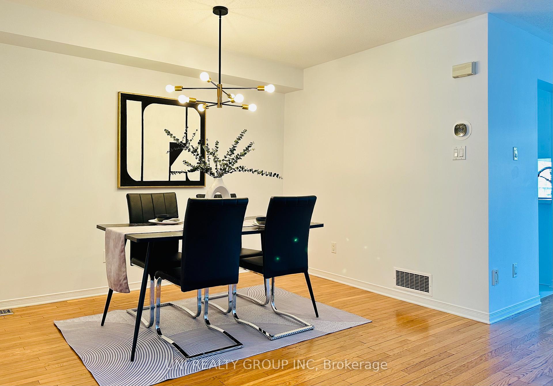 Photo 7 of 230 Duntroon Circle, Ottawa, Hunt Club Park/Greenboro — HOMEH