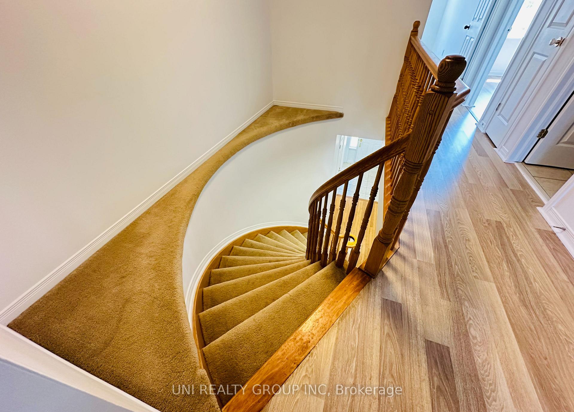 Photo 27 of 230 Duntroon Circle, Ottawa, Hunt Club Park/Greenboro — HOMEH