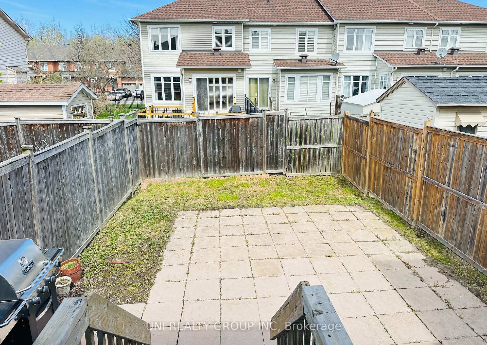 Photo 32 of 230 Duntroon Circle, Ottawa, Hunt Club Park/Greenboro — HOMEH