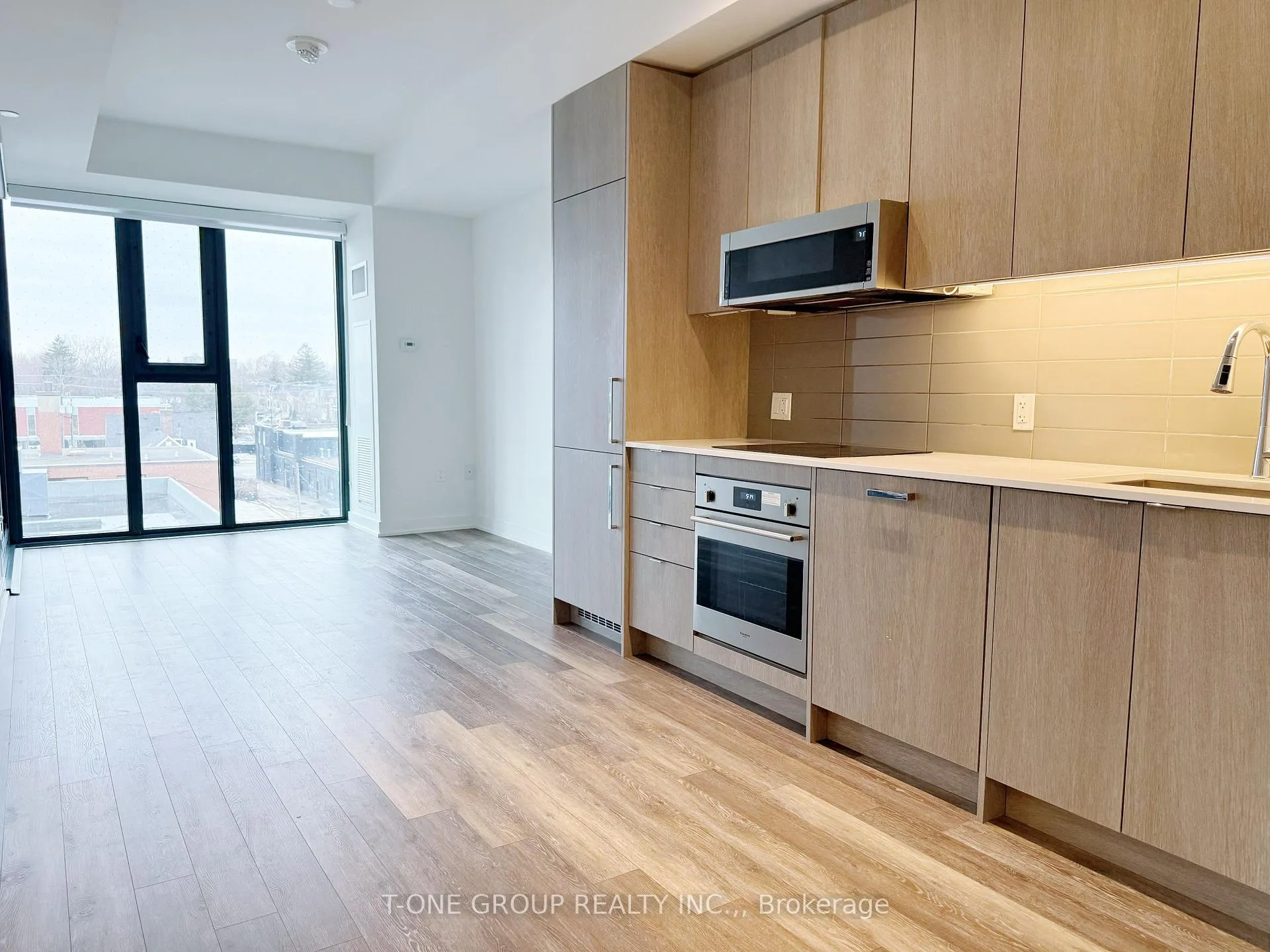 Photo 3 of Unit 521, 250 Lawrence Avenue W, Toronto, Lawrence Park North — HOMEH
