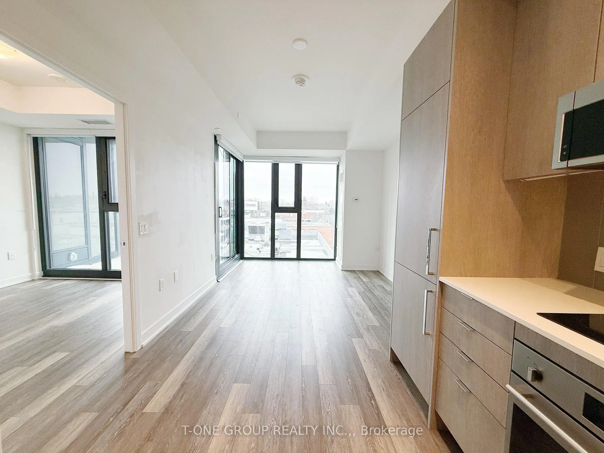 Photo 6 of Unit 521, 250 Lawrence Avenue W, Toronto, Lawrence Park North — HOMEH