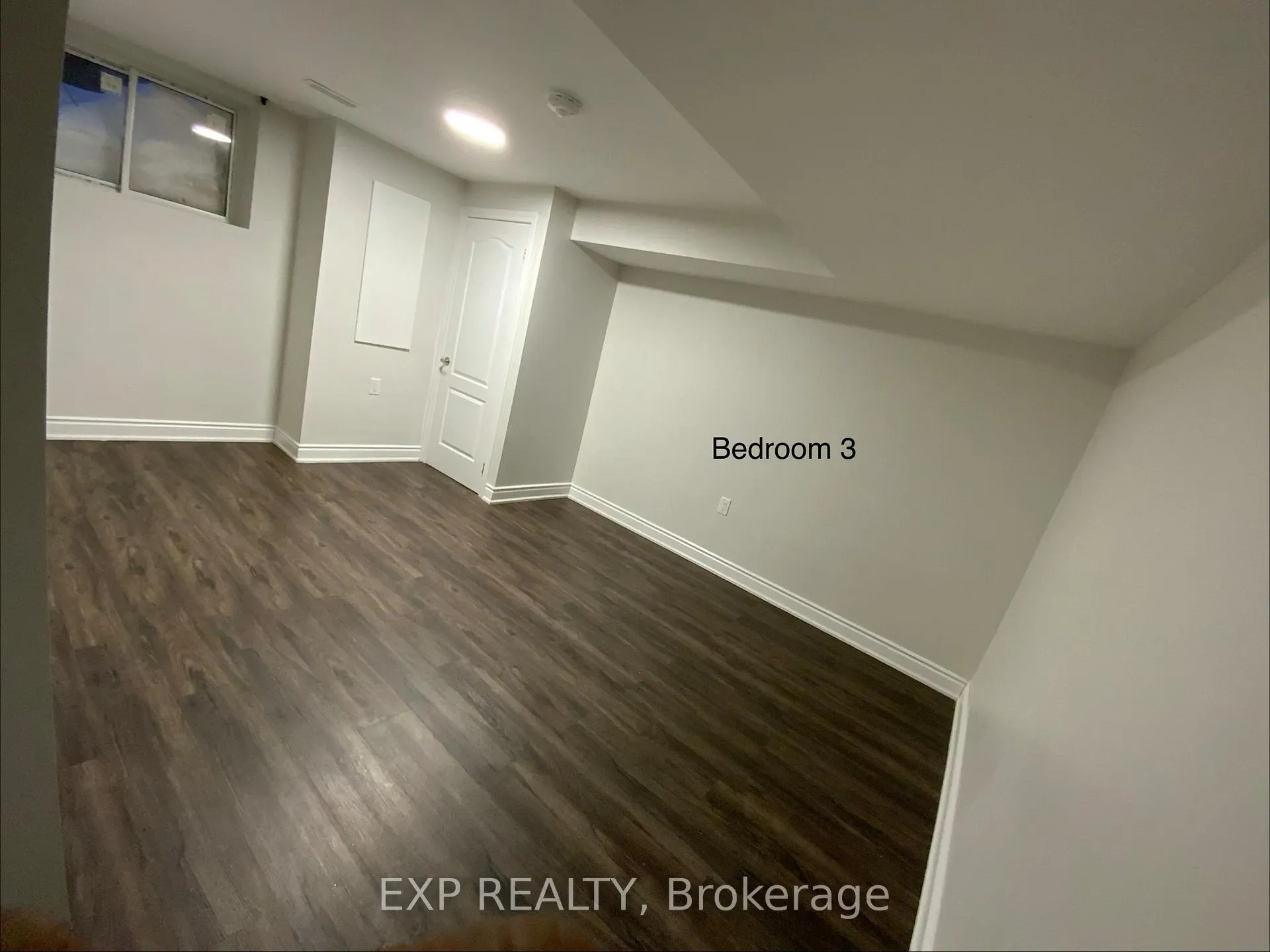 Photo 13 of Unit B, 923 Guinness Crescent, Ottawa, Barrhaven - Half Moon Bay — HOMEH