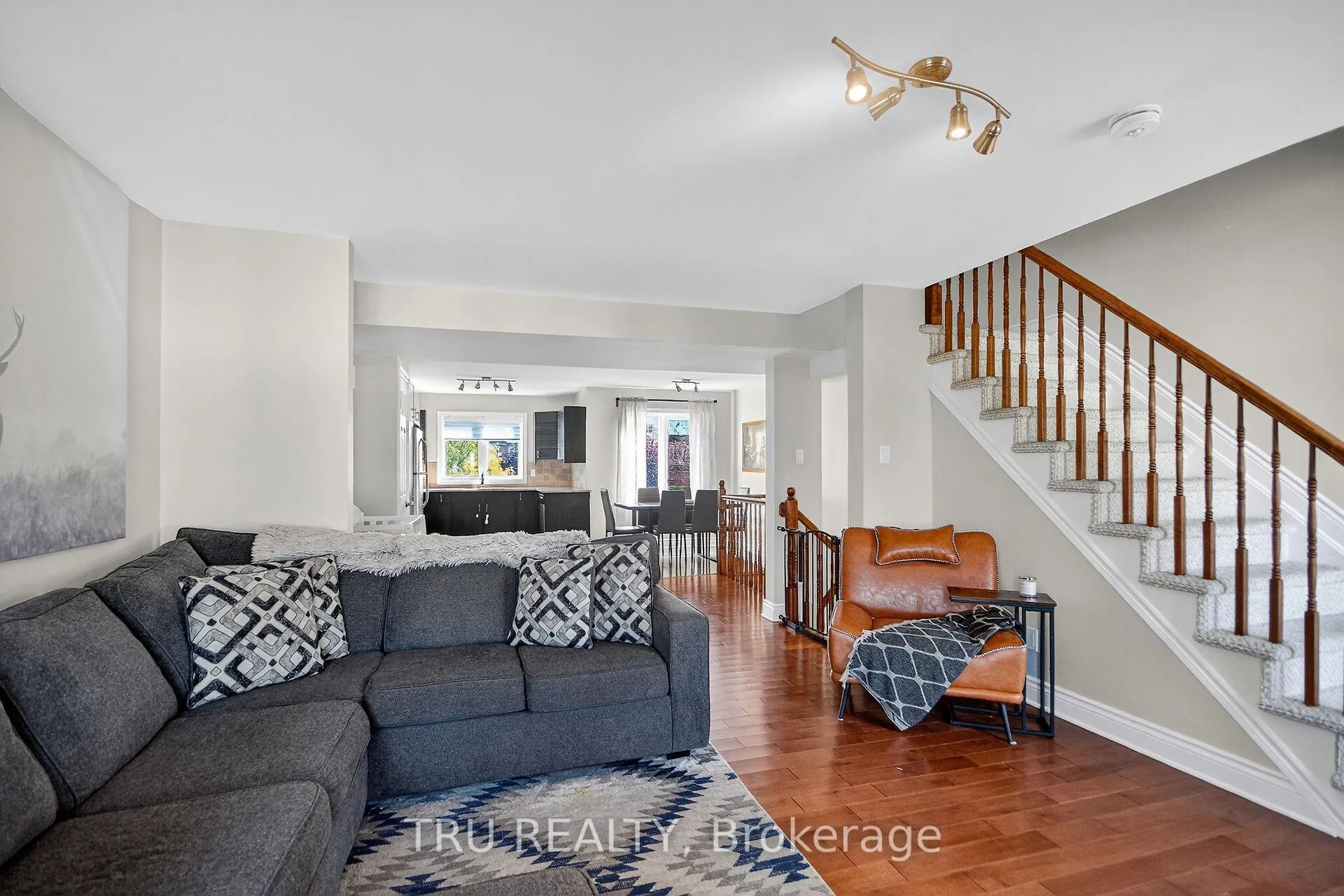 Photo 18 of 2642 Palings Private, Ottawa, Emerald Woods/Sawmill Creek — HOMEH