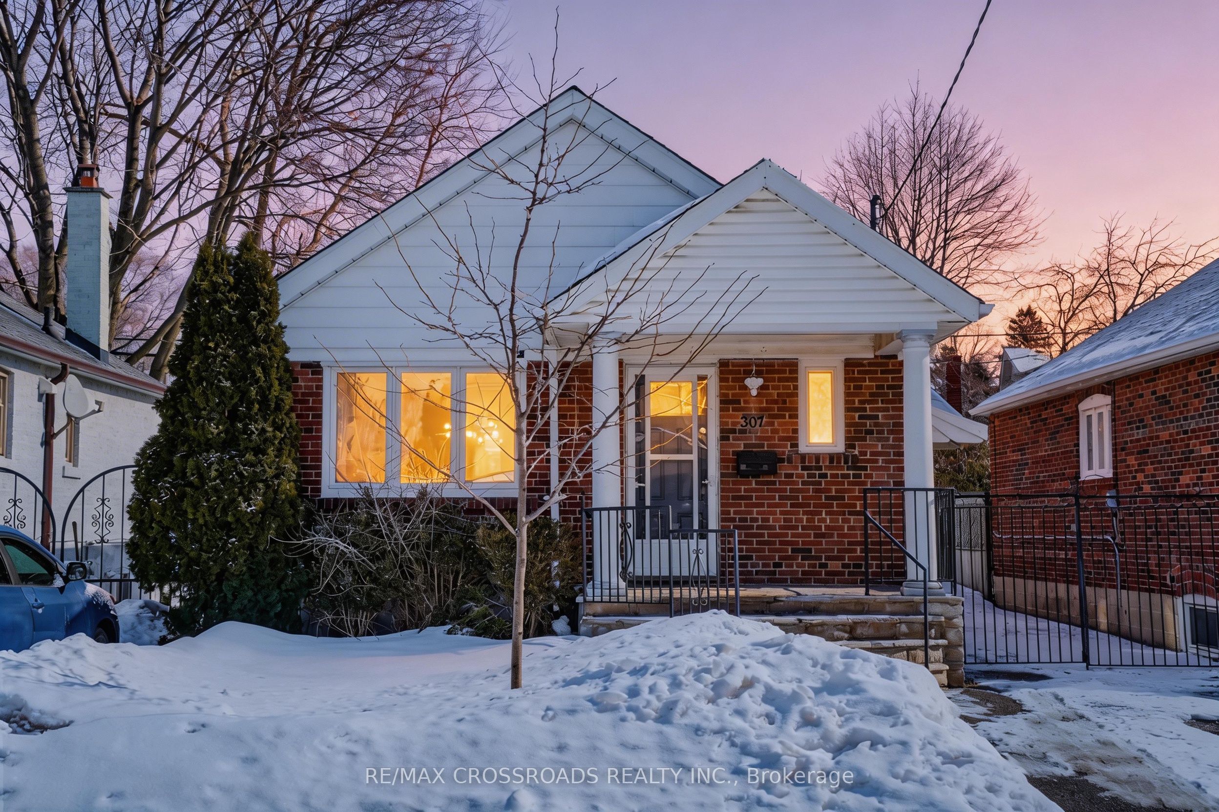 Photo 1 of 307 Glebemount Avenue, Toronto, East York — HOMEH