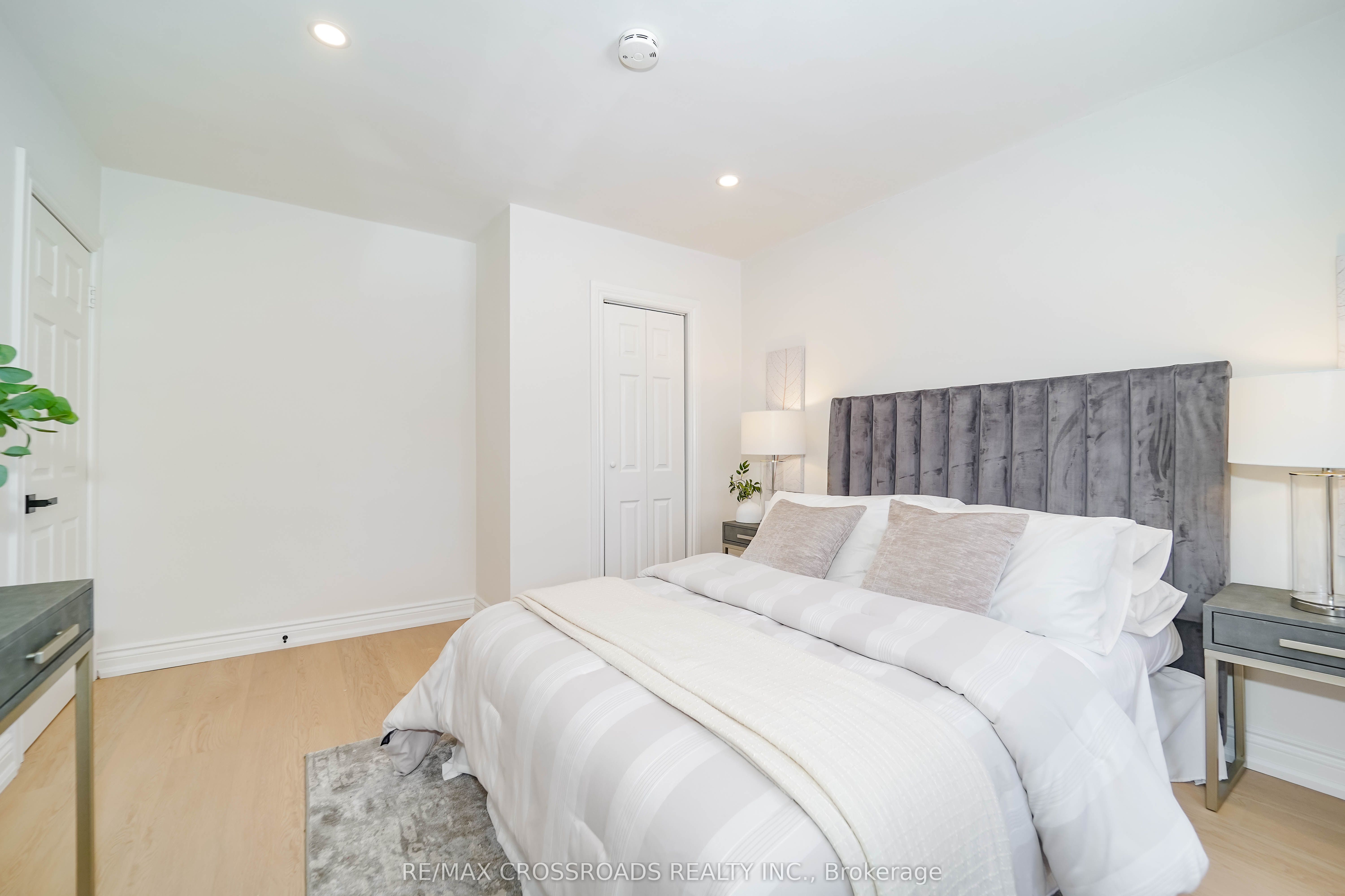 Photo 35 of 307 Glebemount Avenue, Toronto, East York — HOMEH