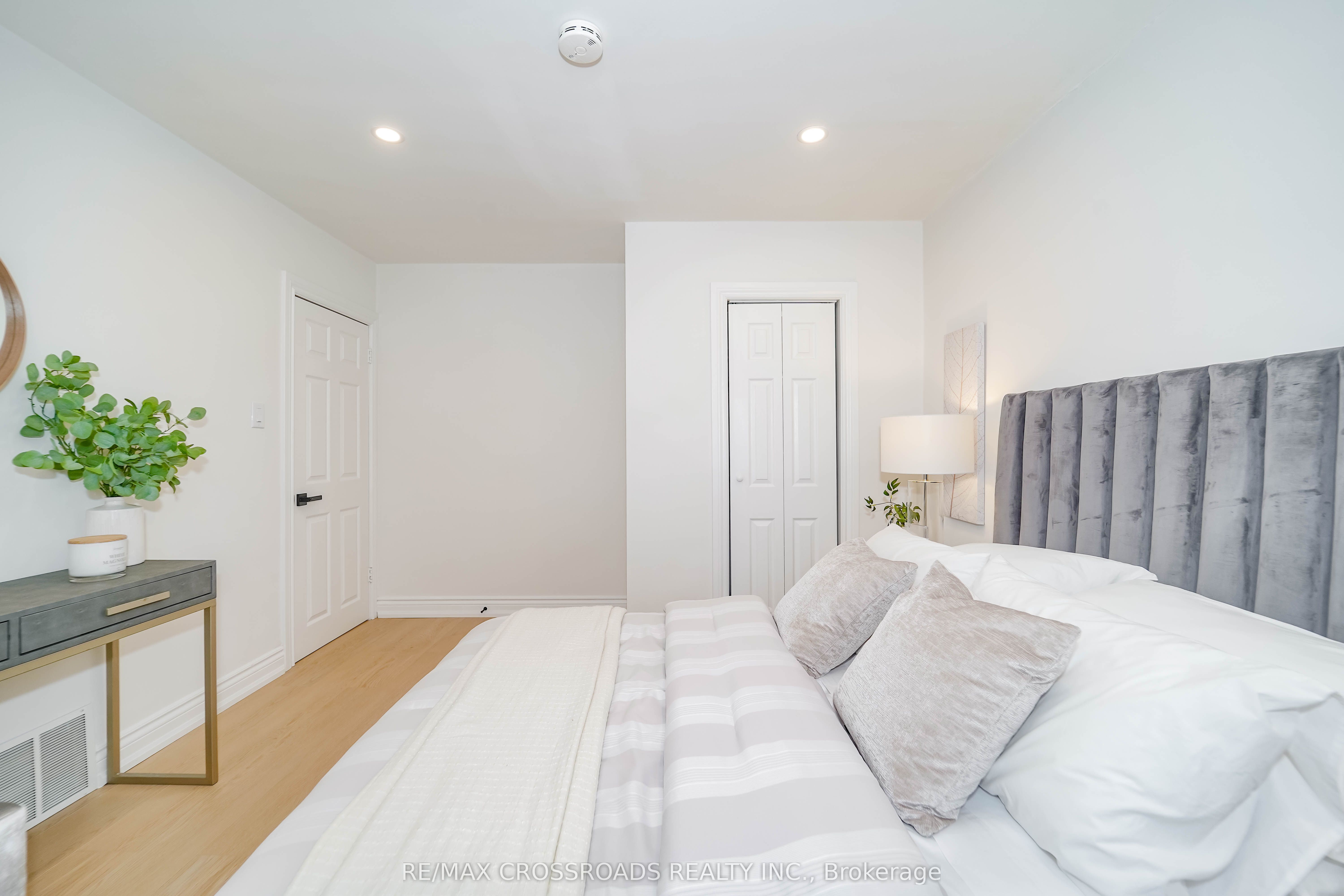 Photo 34 of 307 Glebemount Avenue, Toronto, East York — HOMEH