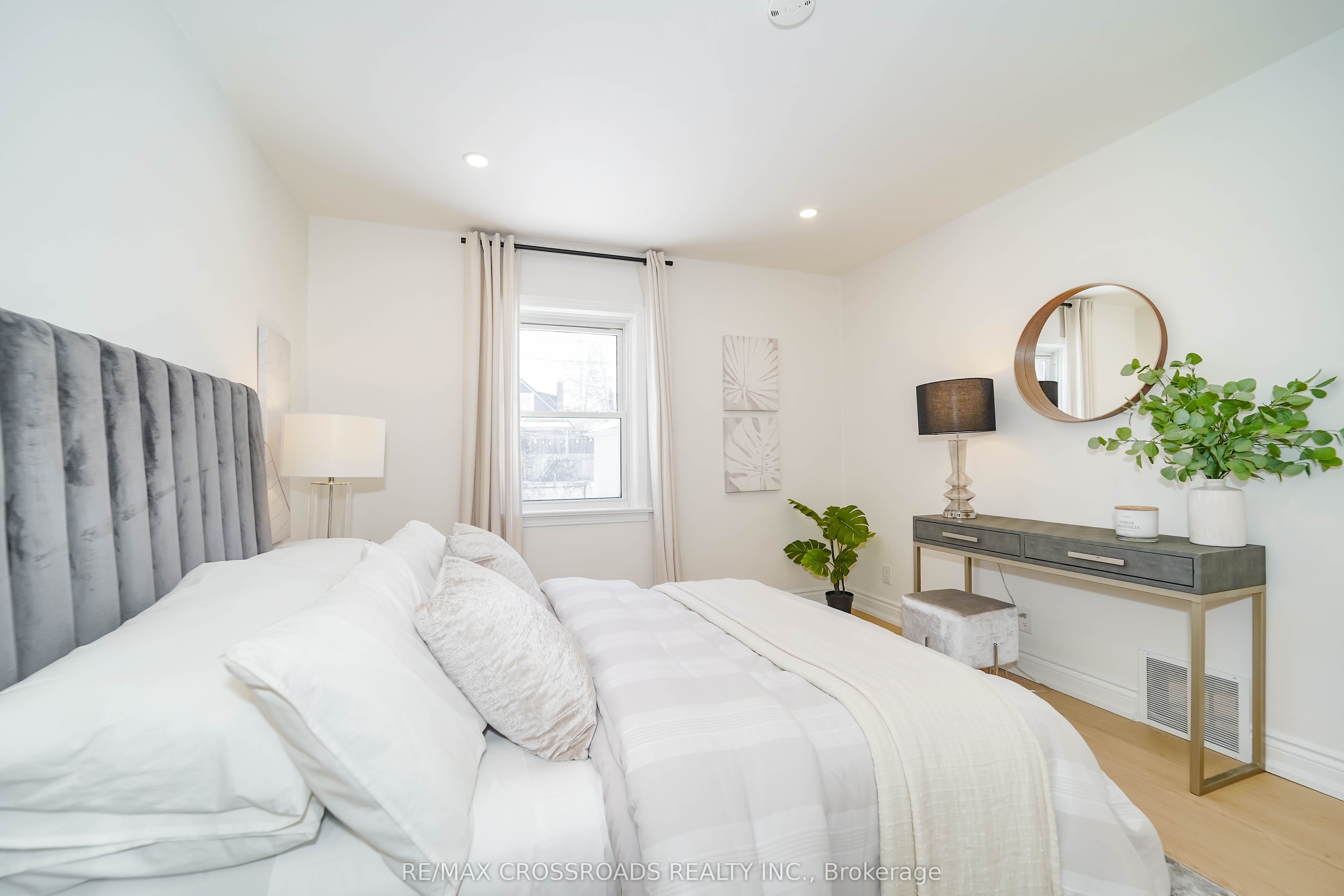 Photo 36 of 307 Glebemount Avenue, Toronto, East York — HOMEH