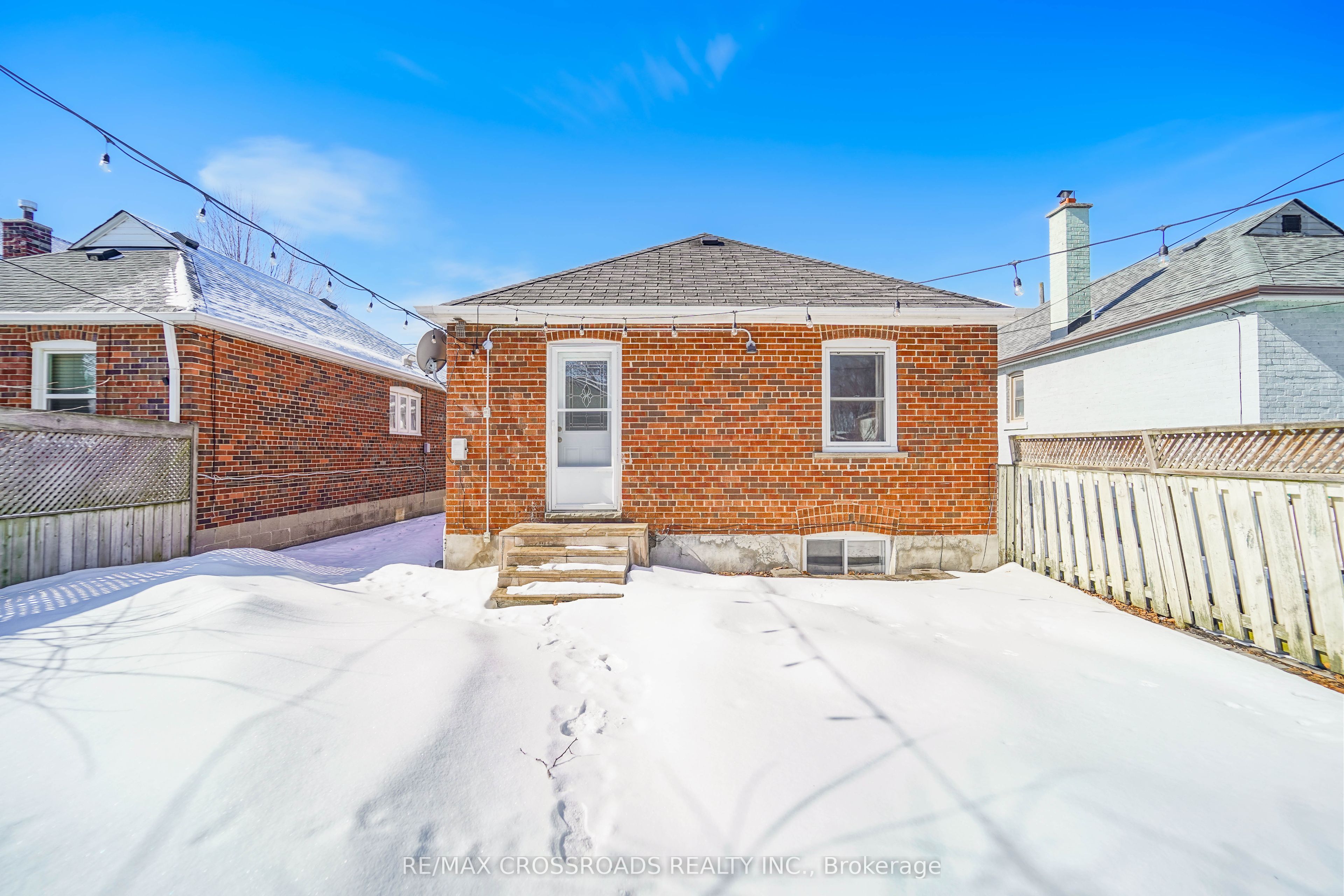 Photo 8 of 307 Glebemount Avenue, Toronto, East York — HOMEH