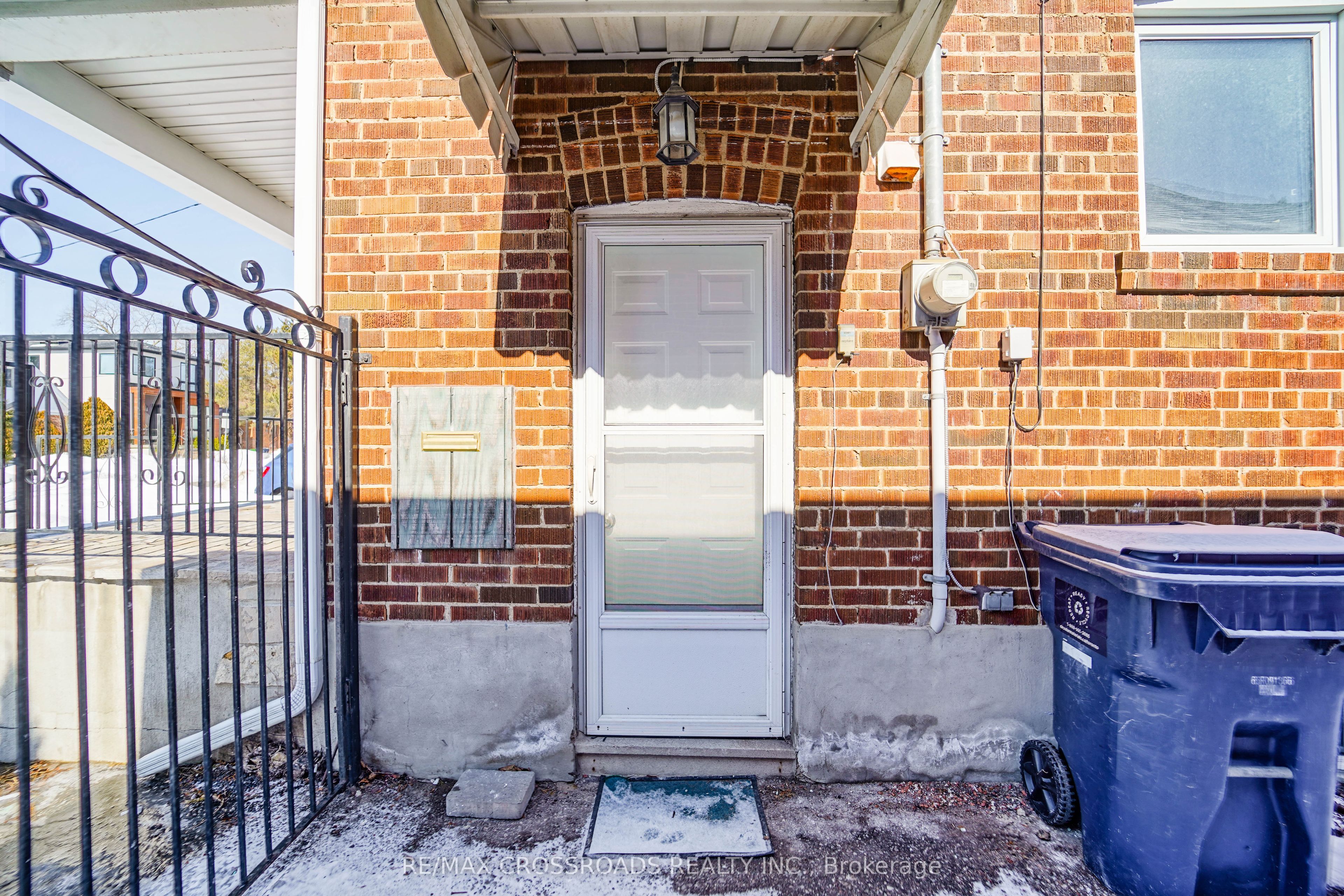 Photo 9 of 307 Glebemount Avenue, Toronto, East York — HOMEH
