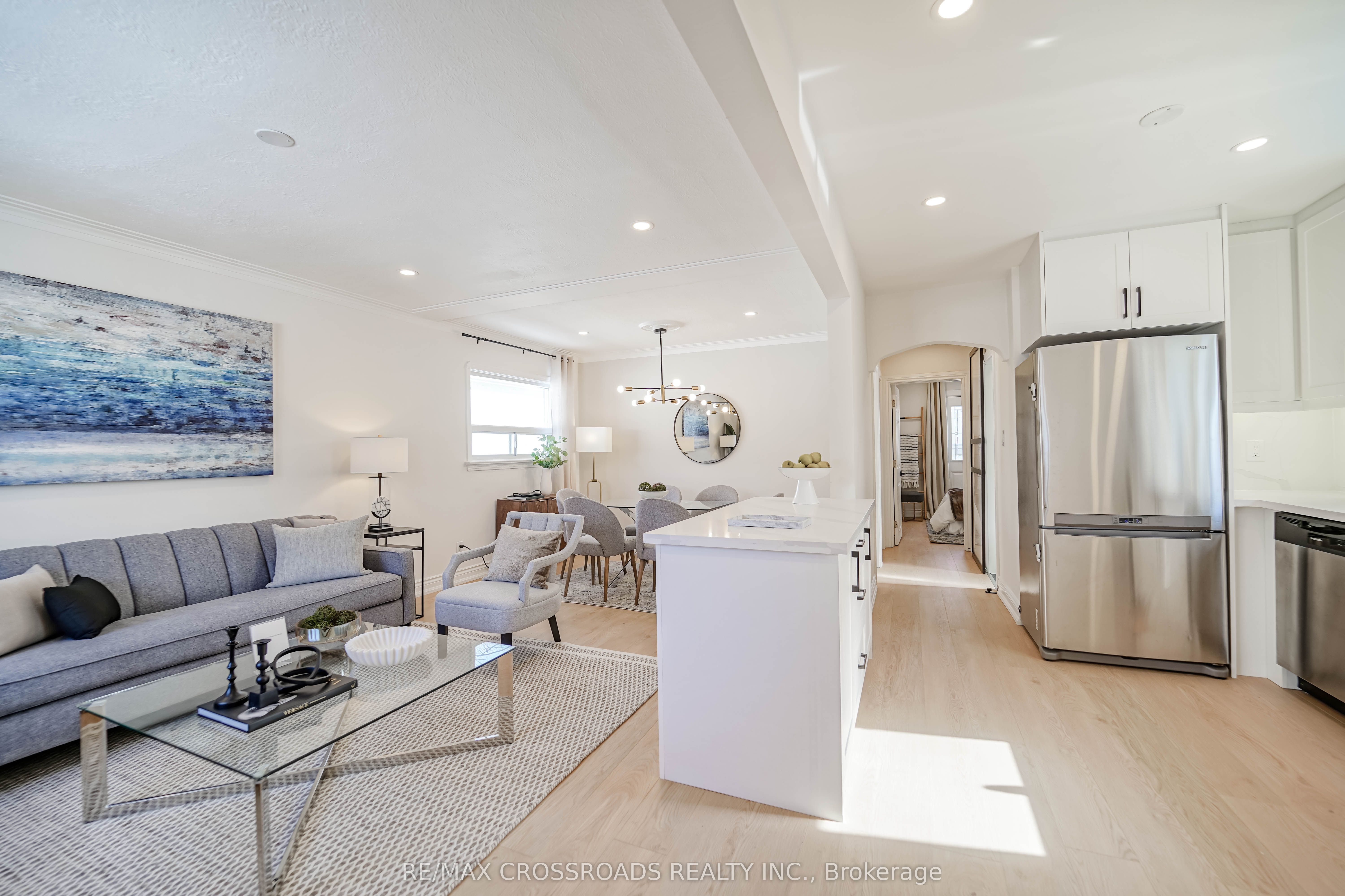 Photo 11 of 307 Glebemount Avenue, Toronto, East York — HOMEH