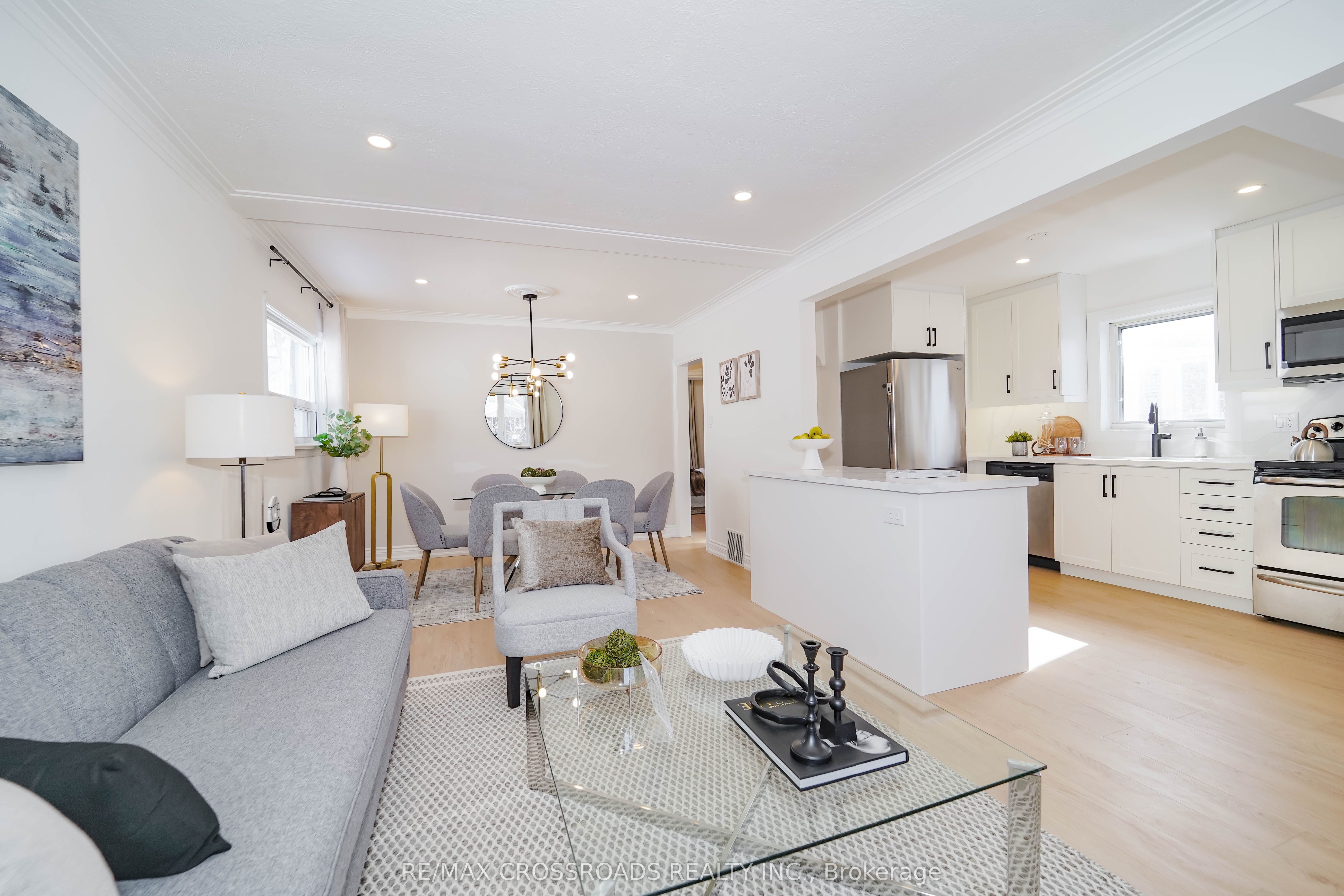 Photo 17 of 307 Glebemount Avenue, Toronto, East York — HOMEH