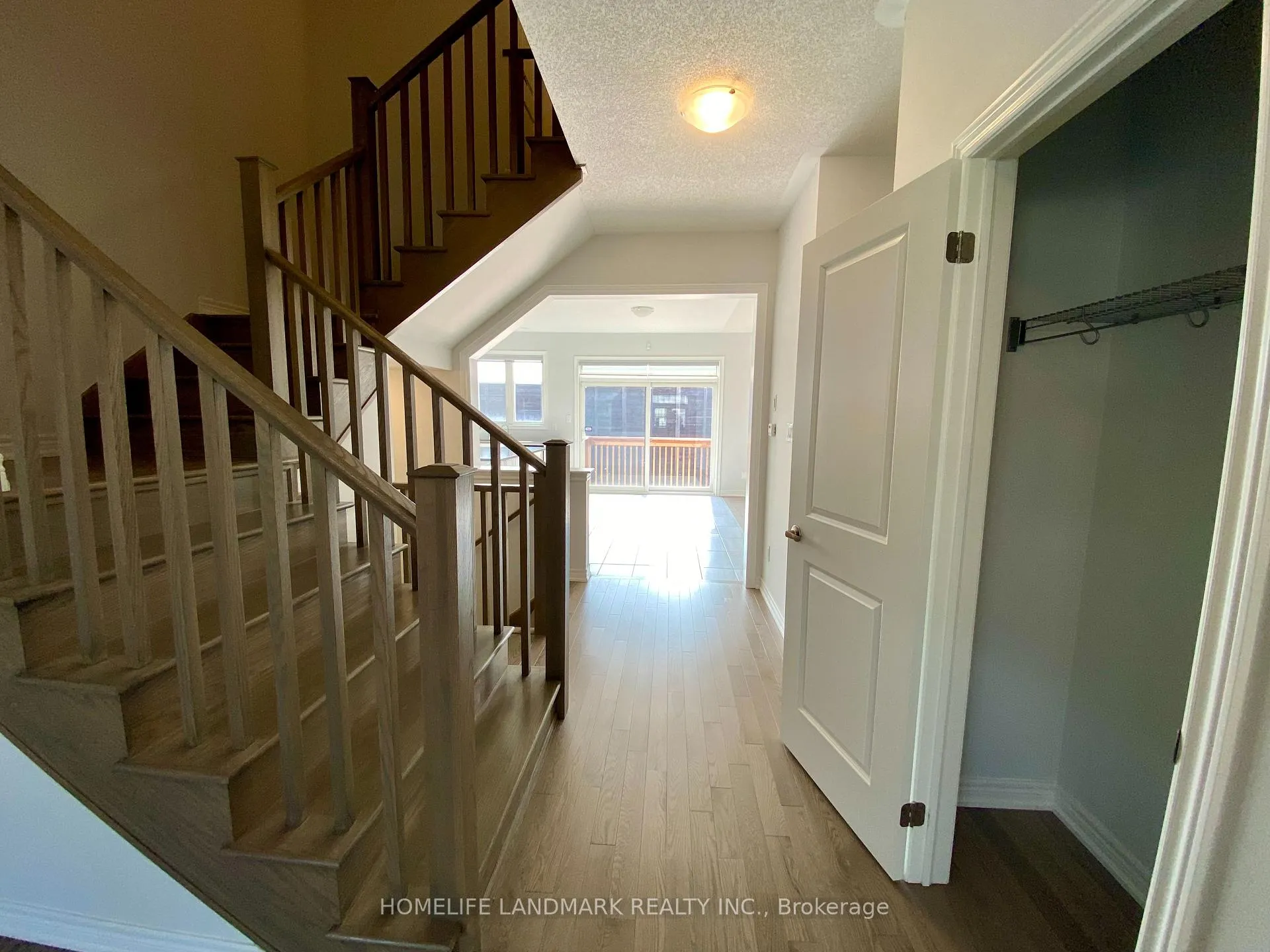 Photo 6 of Unit Main, 45 Bill Guy Drive, Georgina, Keswick South — HOMEH