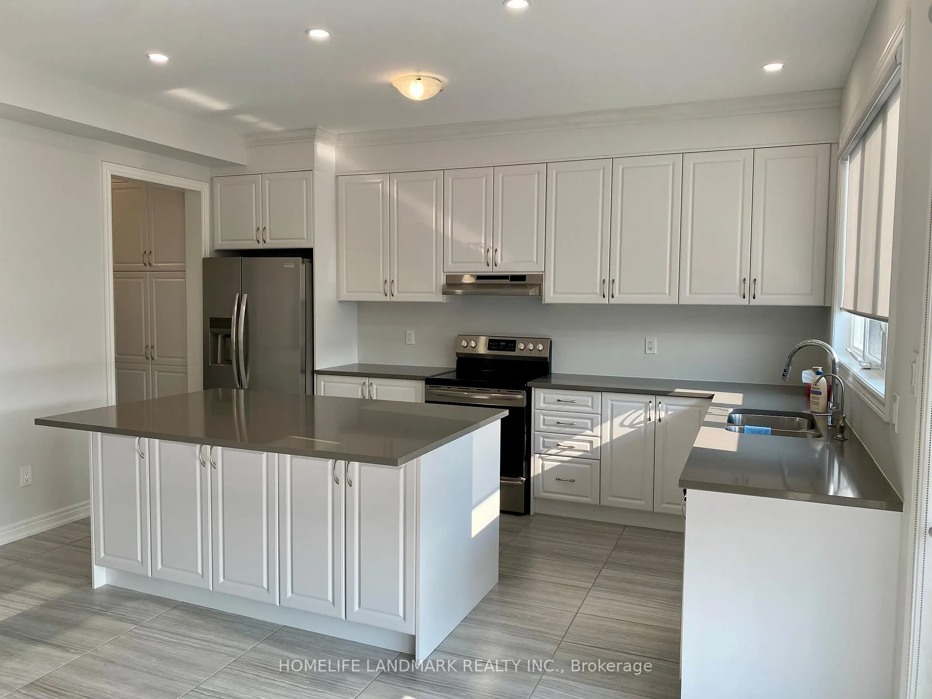 Photo 10 of Unit Main, 45 Bill Guy Drive, Georgina, Keswick South — HOMEH