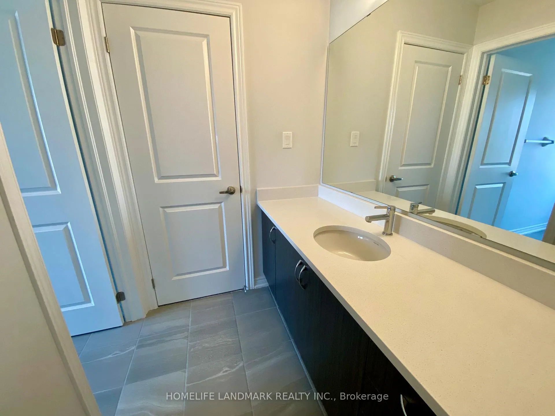Photo 33 of Unit Main, 45 Bill Guy Drive, Georgina, Keswick South — HOMEH