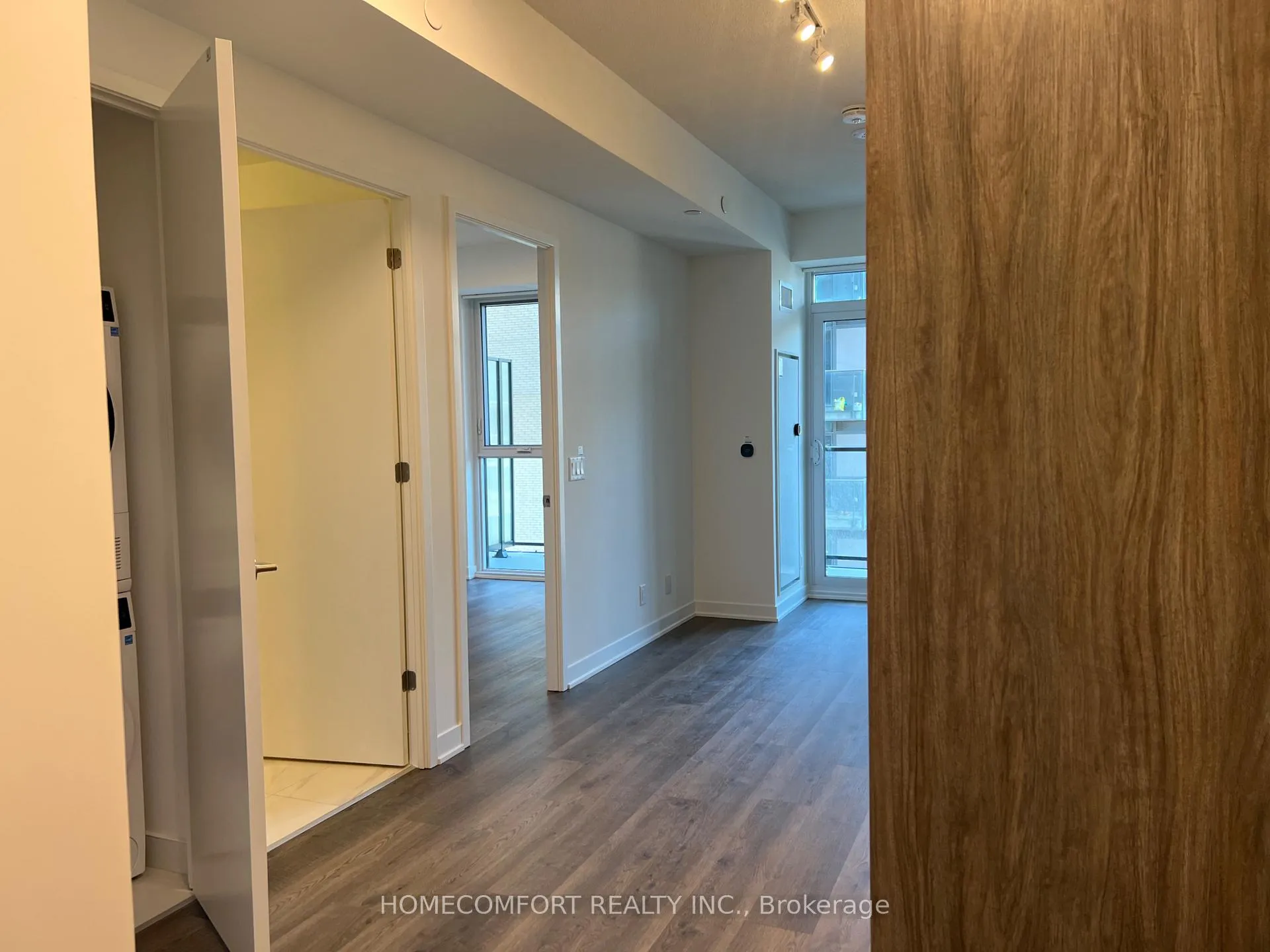 Photo 4 of Unit 1601, 180 Front Street E, Toronto, Moss Park — HOMEH