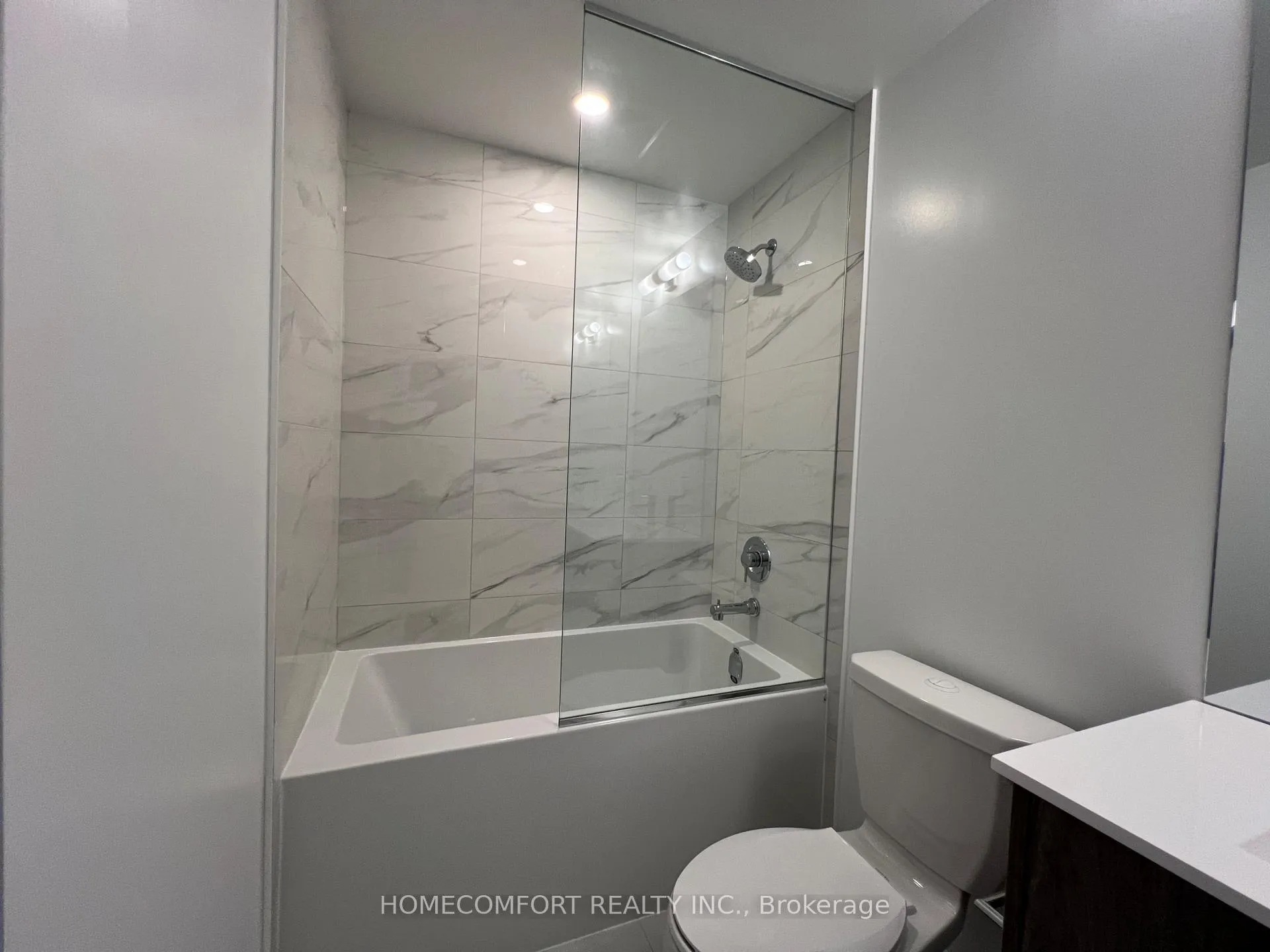 Photo 8 of Unit 1601, 180 Front Street E, Toronto, Moss Park — HOMEH