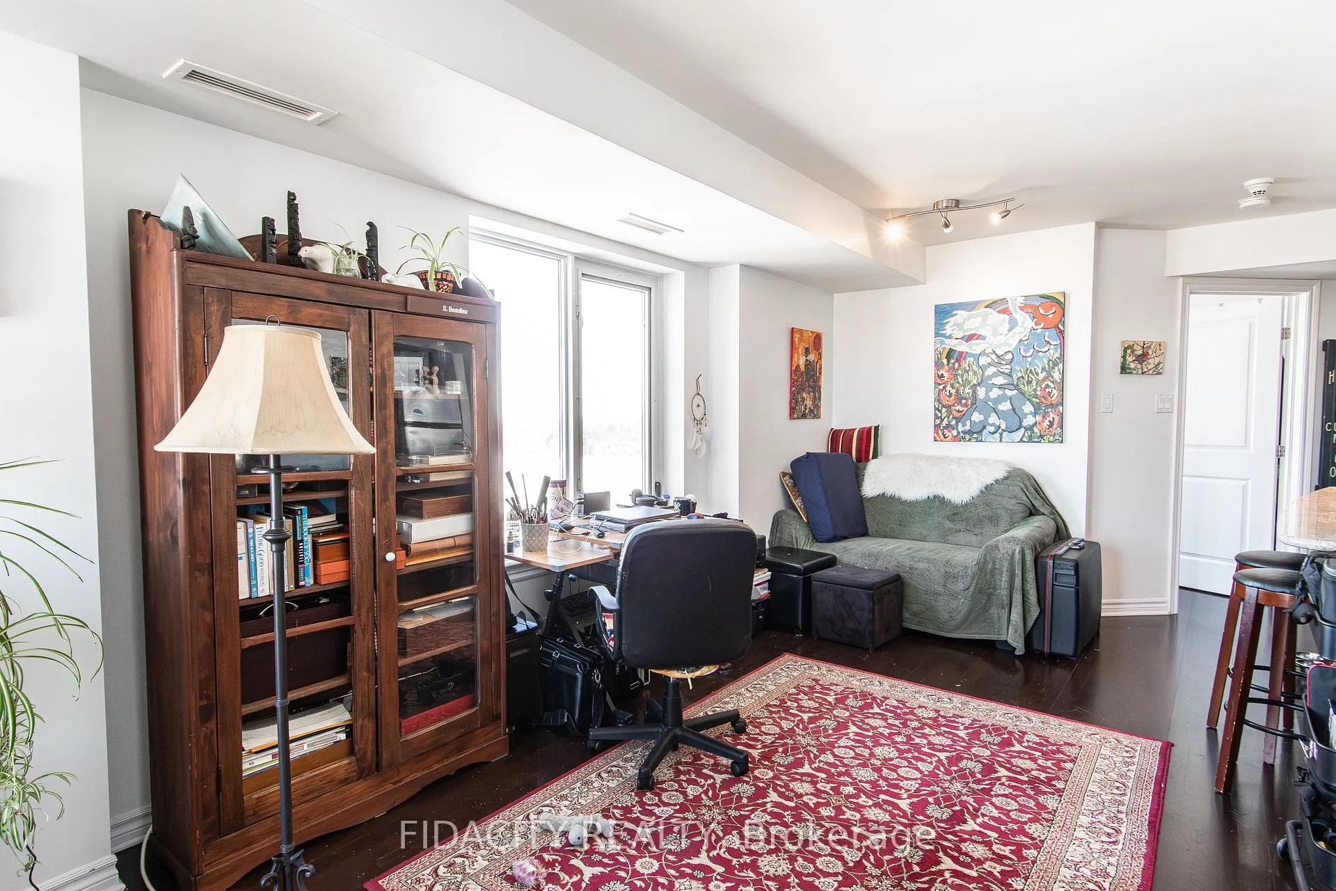 Photo 5 of Unit 907, 314 Central Park Drive, Ottawa, Central Park — HOMEH