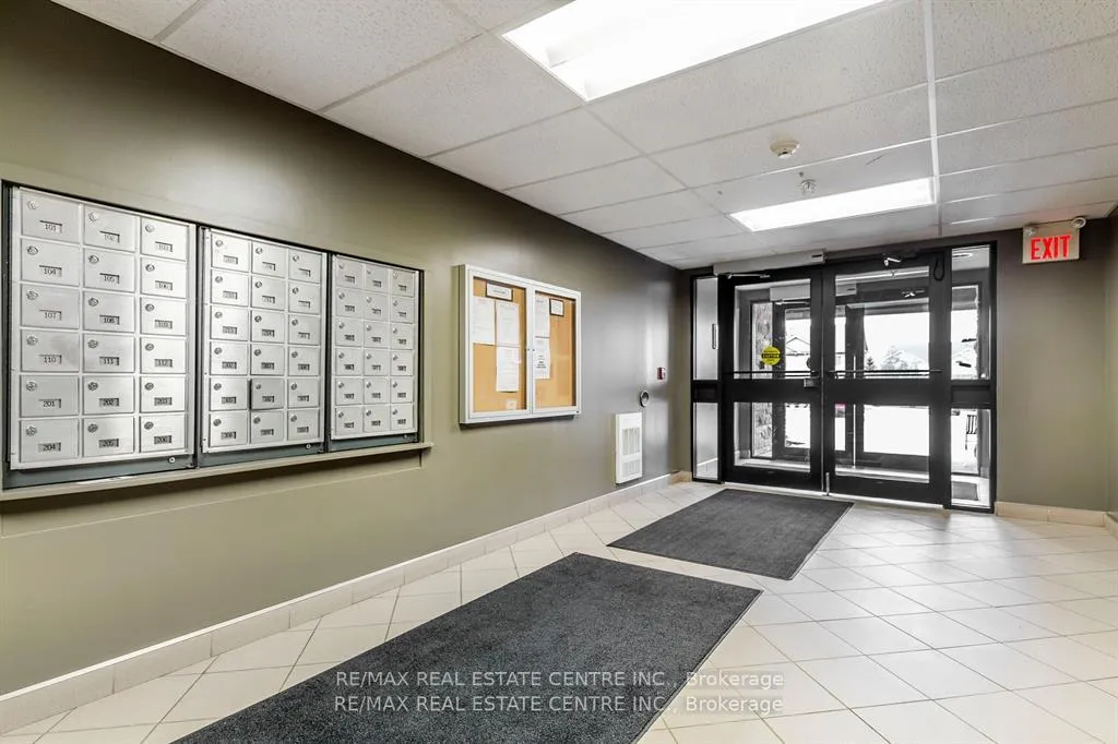 Photo 2 of Unit 201, 67 Kingsbury Square, Guelph, Pineridge/Westminster Woods — HOMEH