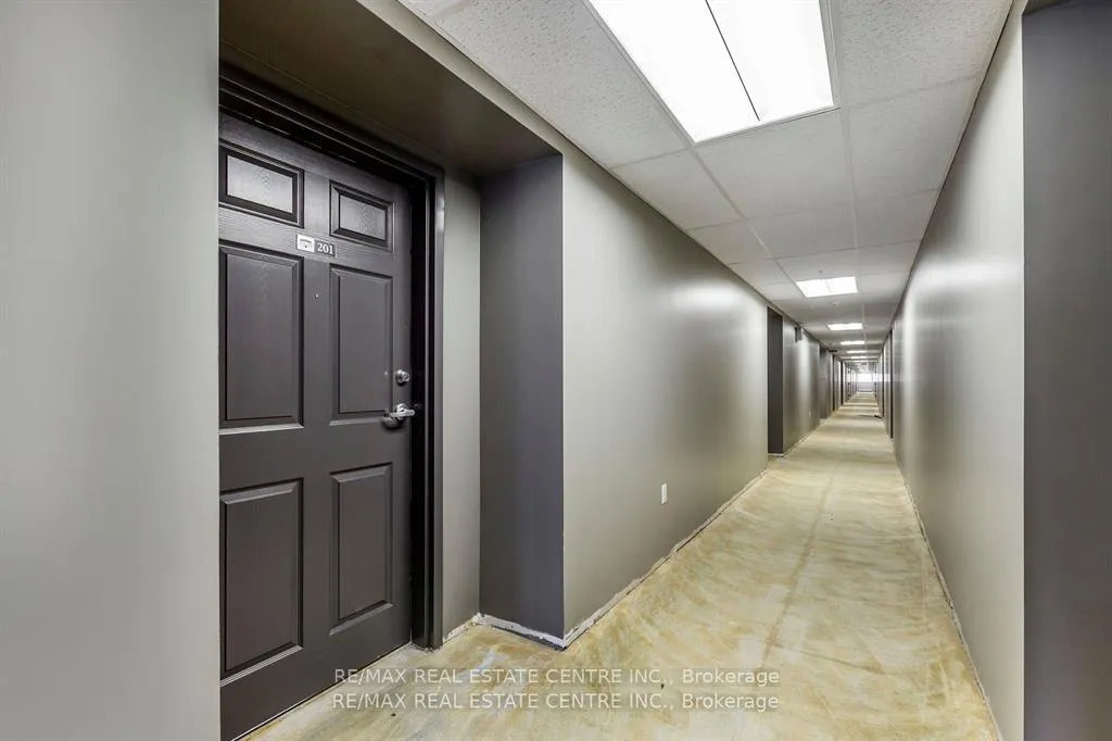 Photo 5 of Unit 201, 67 Kingsbury Square, Guelph, Pineridge/Westminster Woods — HOMEH
