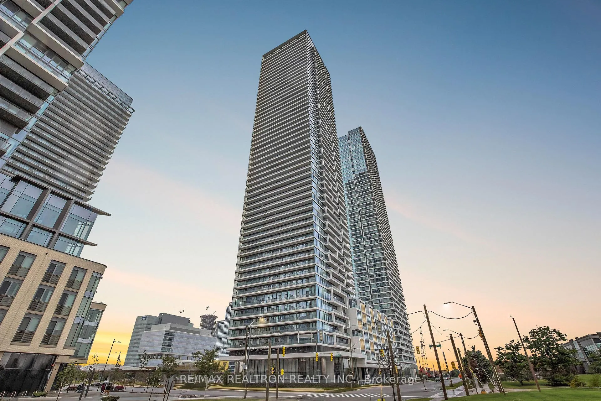 Photo 1 of Unit 4005, 950 Portage Parkway, Vaughan, Vaughan Corporate Centre — HOMEH
